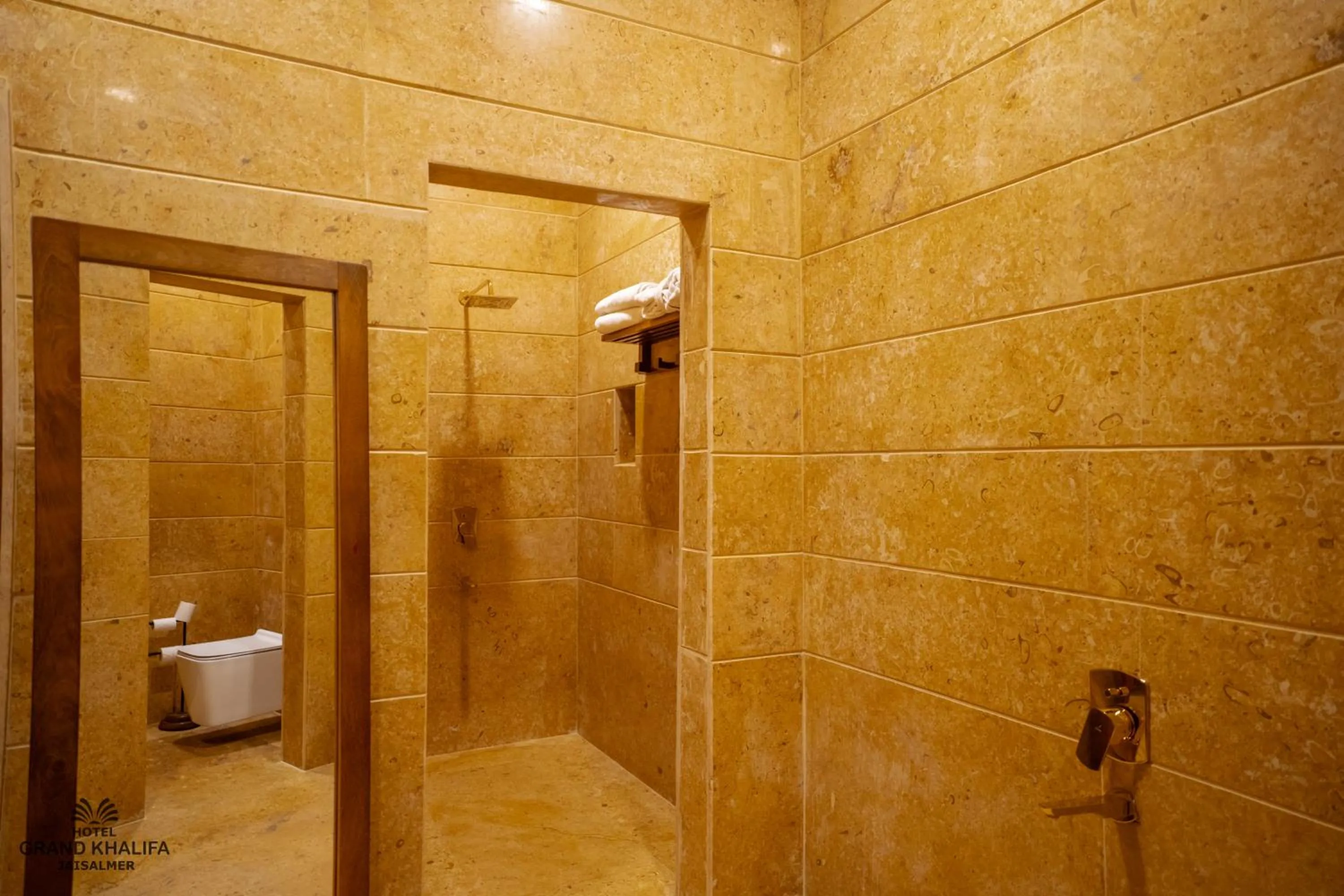 Bathroom in Hotel Grand Khalifa