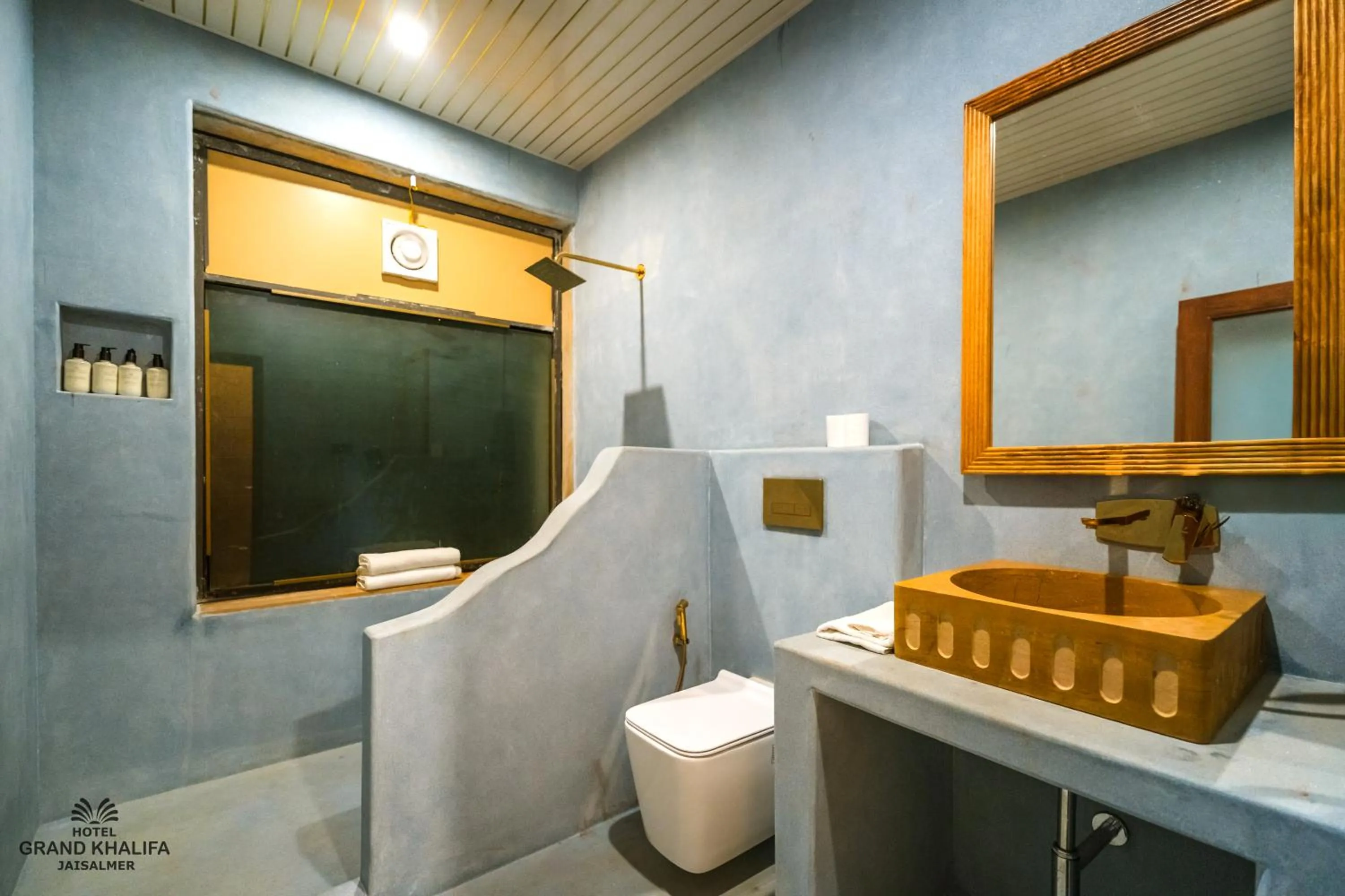 Bathroom in Hotel Grand Khalifa