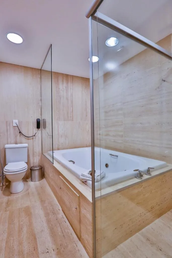 Bathroom in Oft Alfre hotels - Goiânia