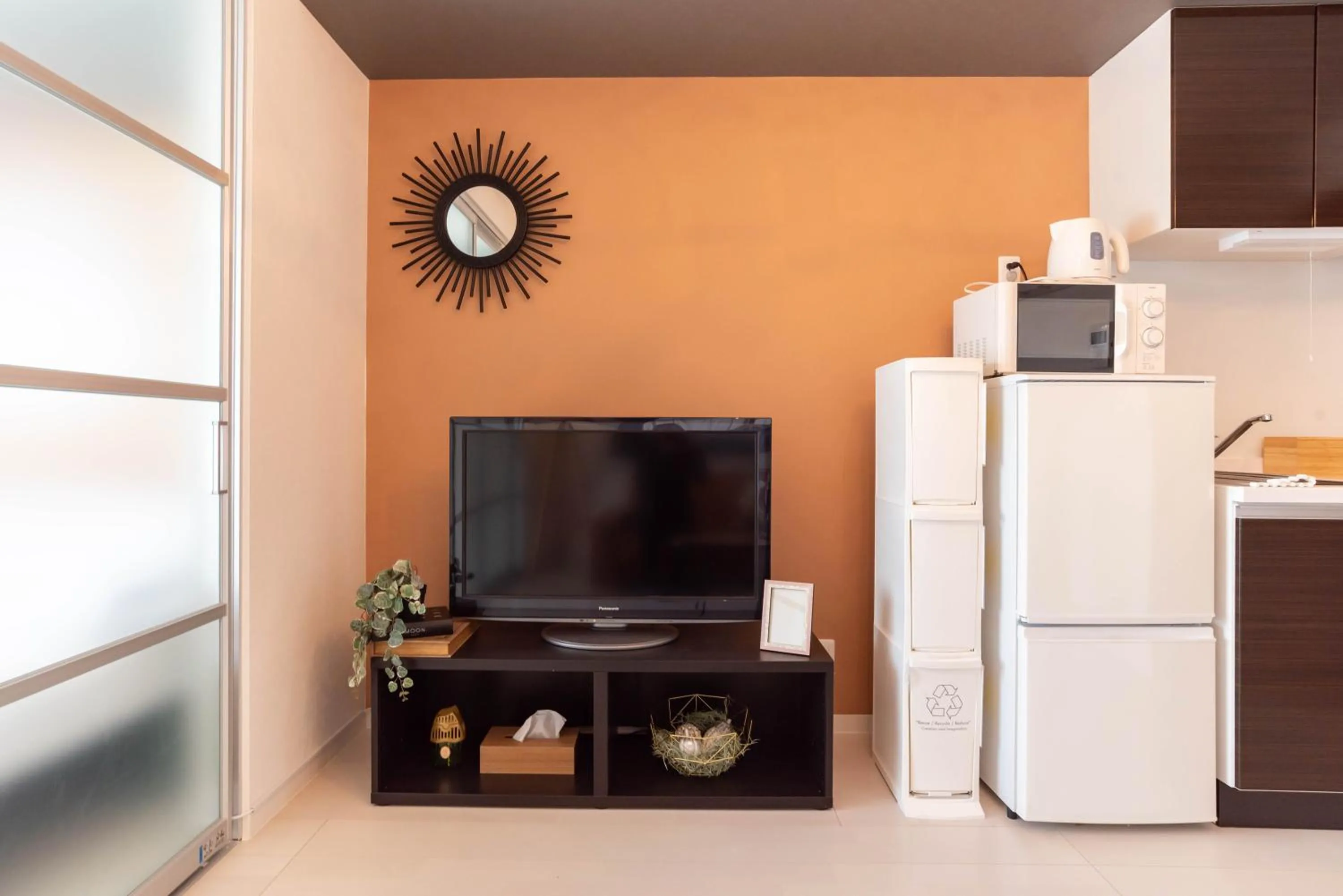 TV and multimedia in Bijou Suites Bloom