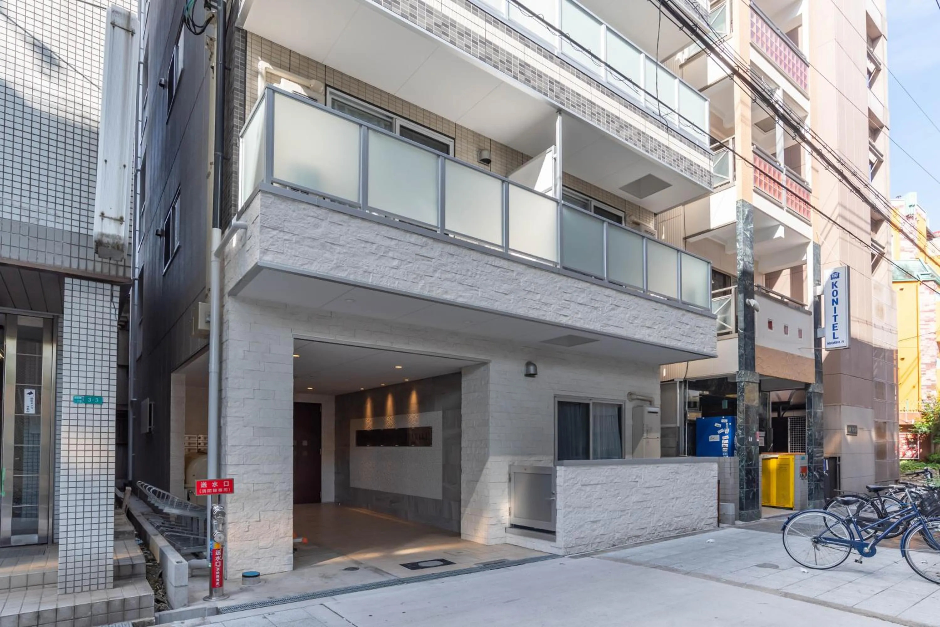 Property building in Bijou Suites Bloom