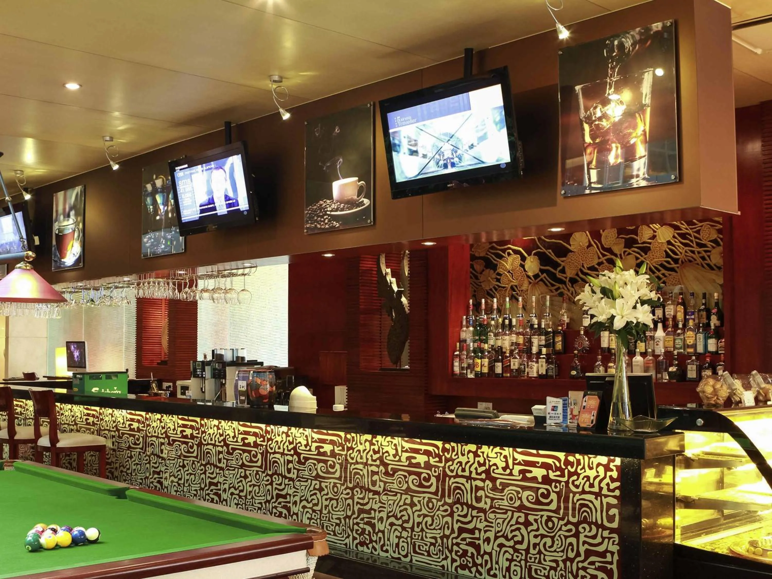 Lounge or bar in Pullman Guangzhou Baiyun Airport - Free Shuttle Bus & Official Registration Agency during Canton Fair