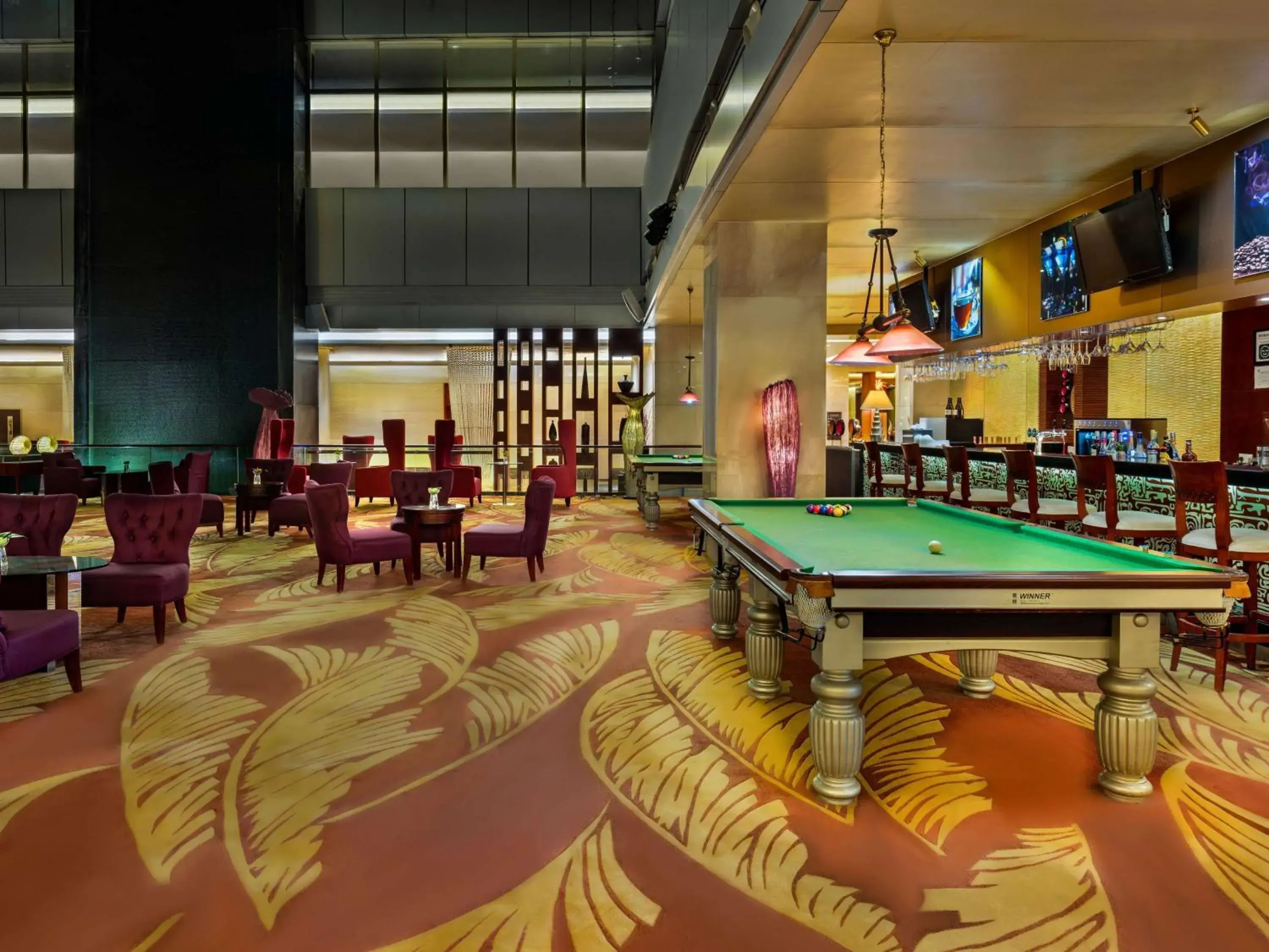 Lounge or bar in Pullman Guangzhou Baiyun Airport - Free Shuttle Bus & Official Registration Agency during Canton Fair Lounge or bar in Pullman Guangzhou Baiyun Airport - Free Shuttle Bus & Official Registration Agency during Canton Fair