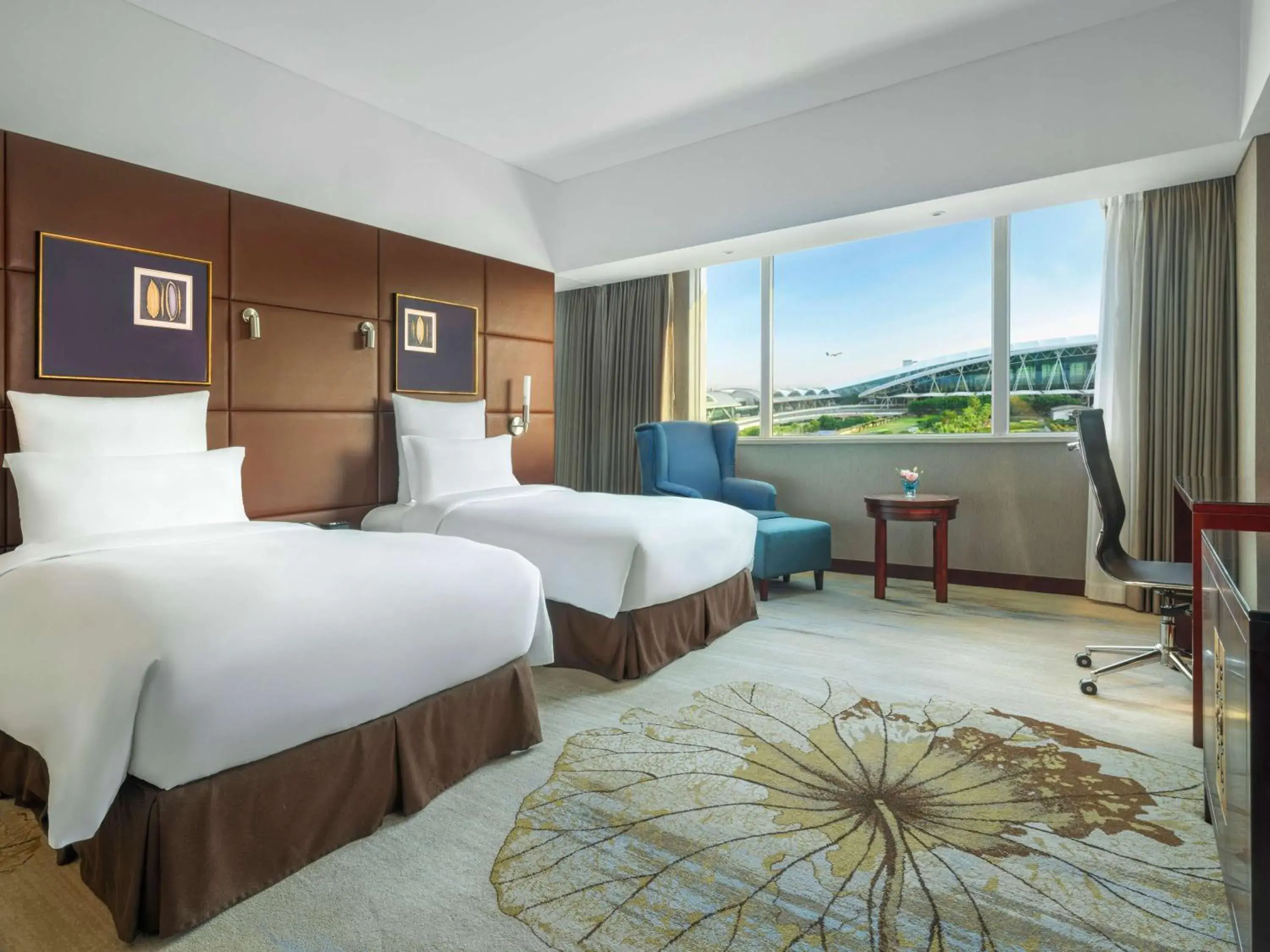 Bedroom, Bed in Pullman Guangzhou Baiyun Airport Bedroom, Bed in Pullman Guangzhou Baiyun Airport