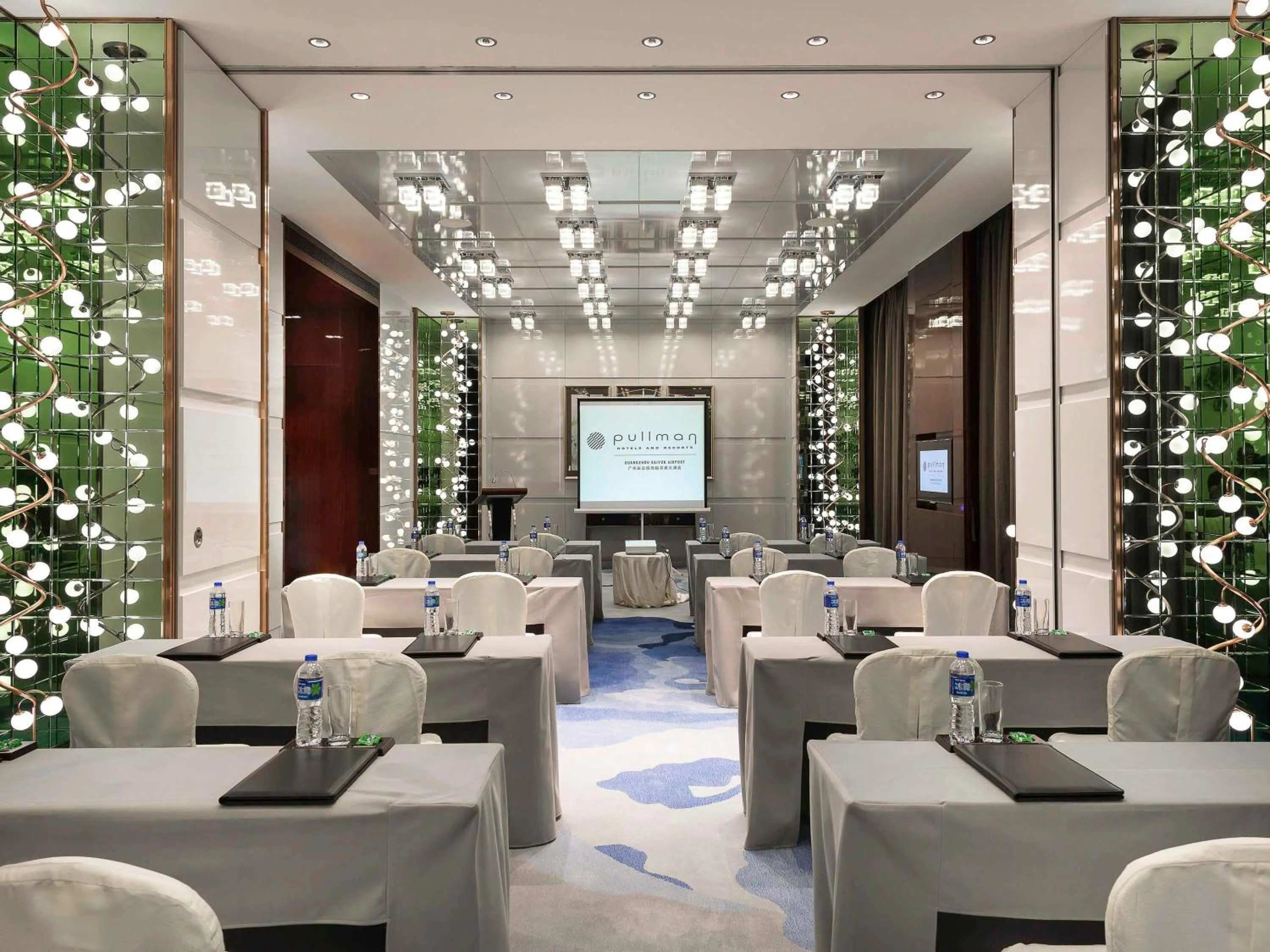 Meeting/conference room in Pullman Guangzhou Baiyun Airport - Free Shuttle Bus & Official Registration Agency during Canton Fair