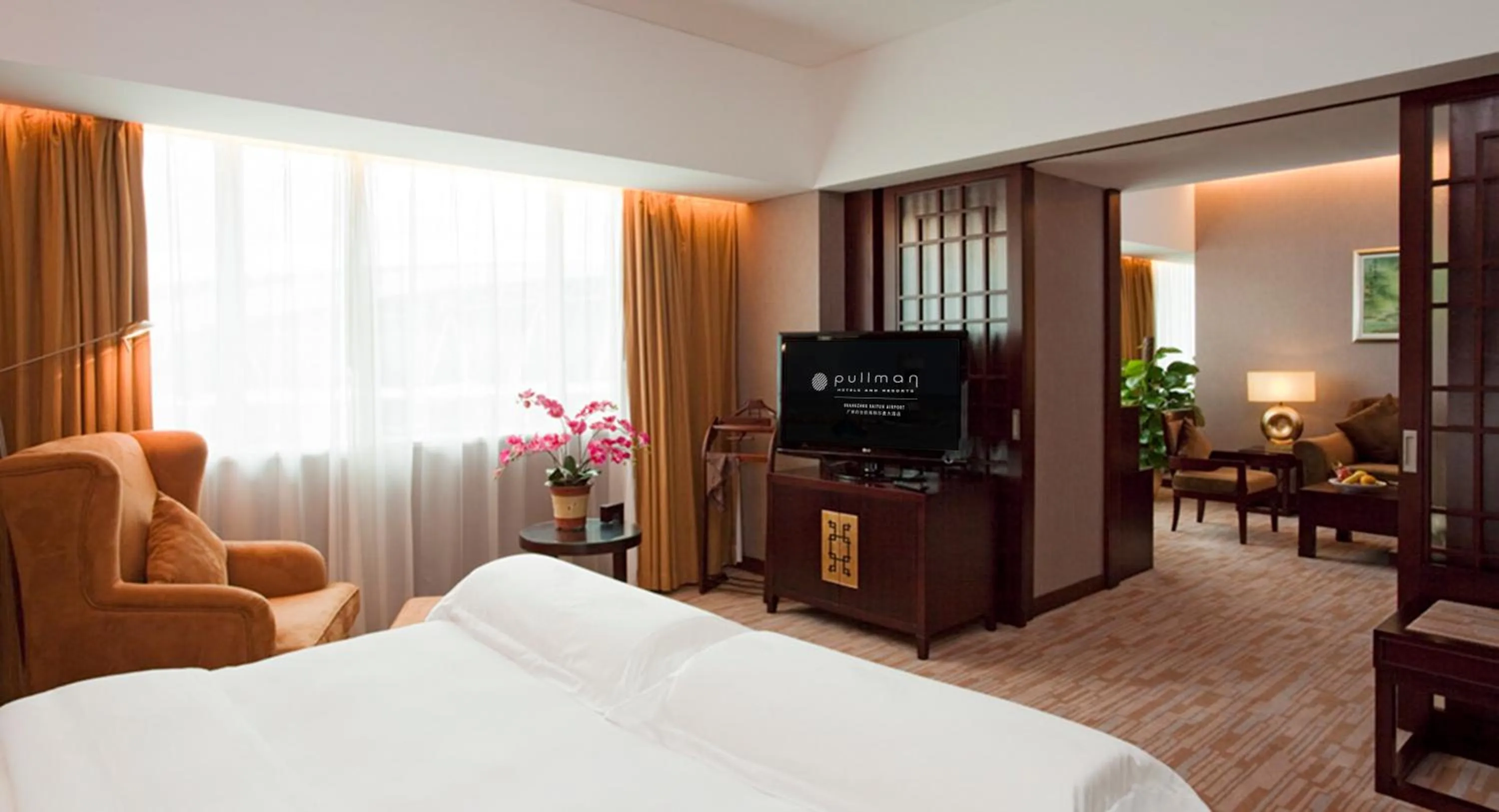 Photo of the whole room, Bed in Pullman Guangzhou Baiyun Airport - Free Shuttle Bus & Official Registration Agency during Canton Fair