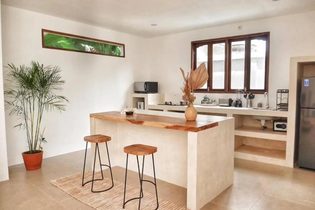 Charming 3 bedrooms villa in the heart of Canggu, Echo Beach