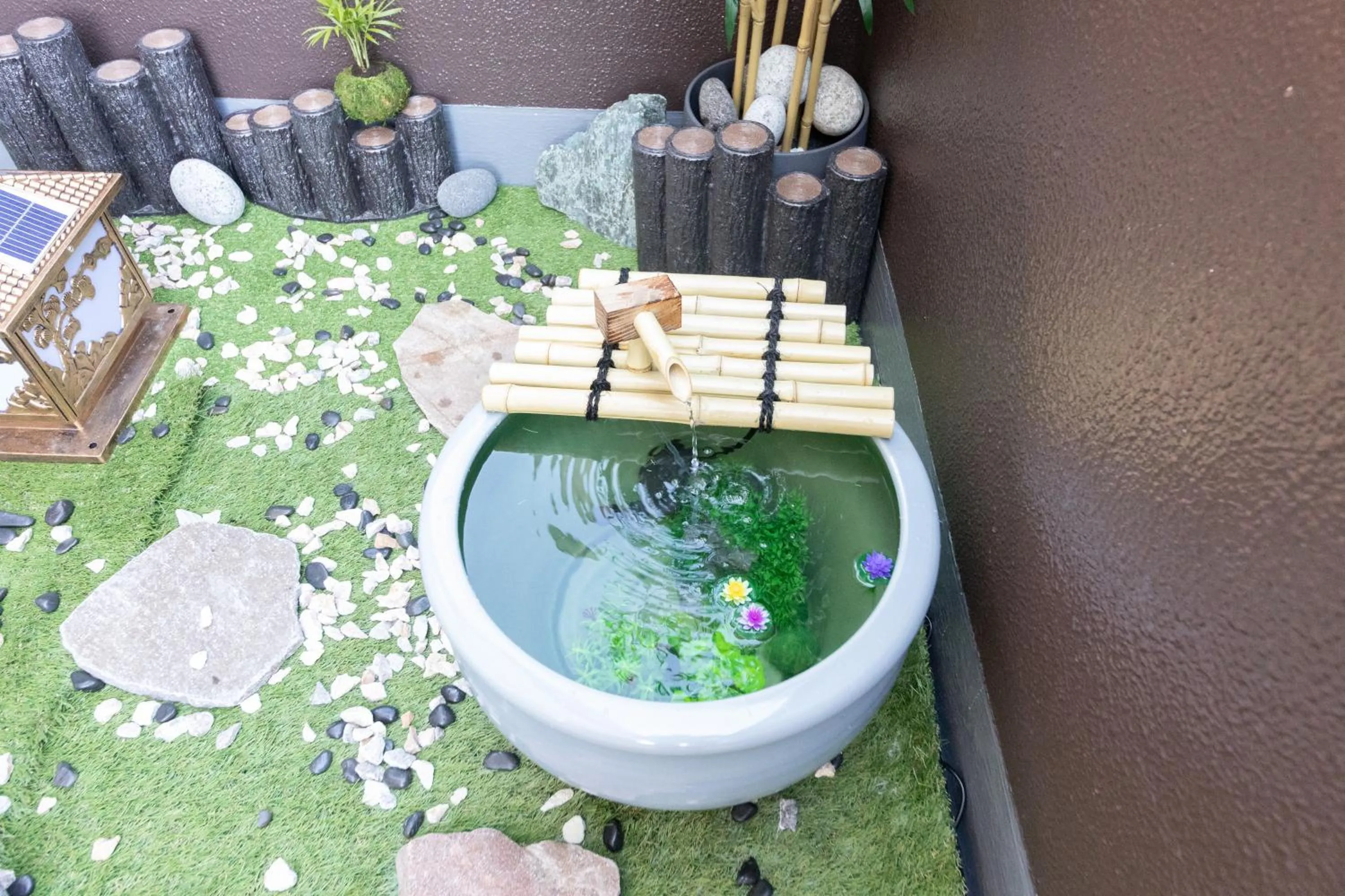 Property building in 灯光旅館 Light hotel