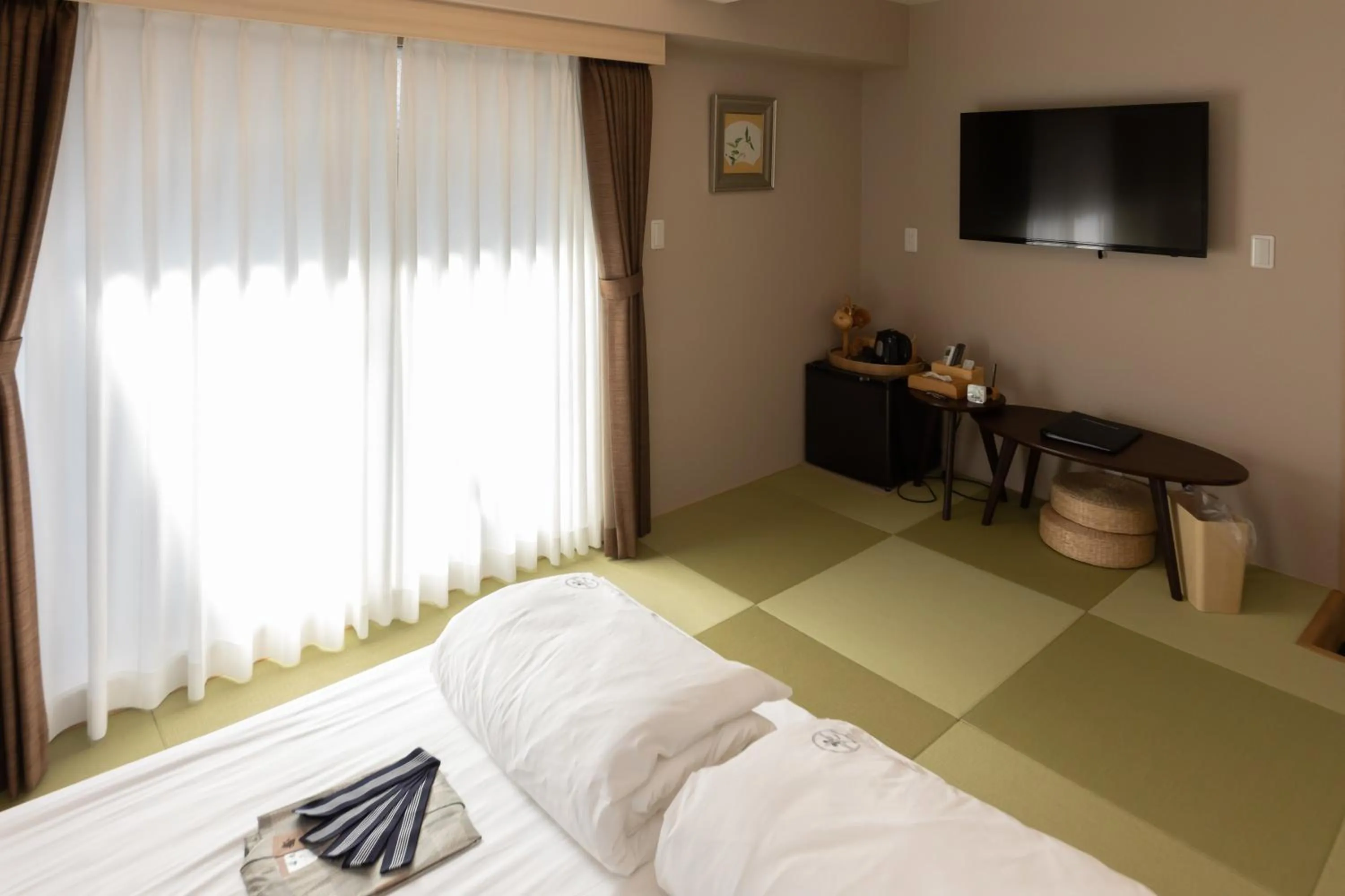 Photo of the whole room, Bed in 灯光旅館 Light hotel