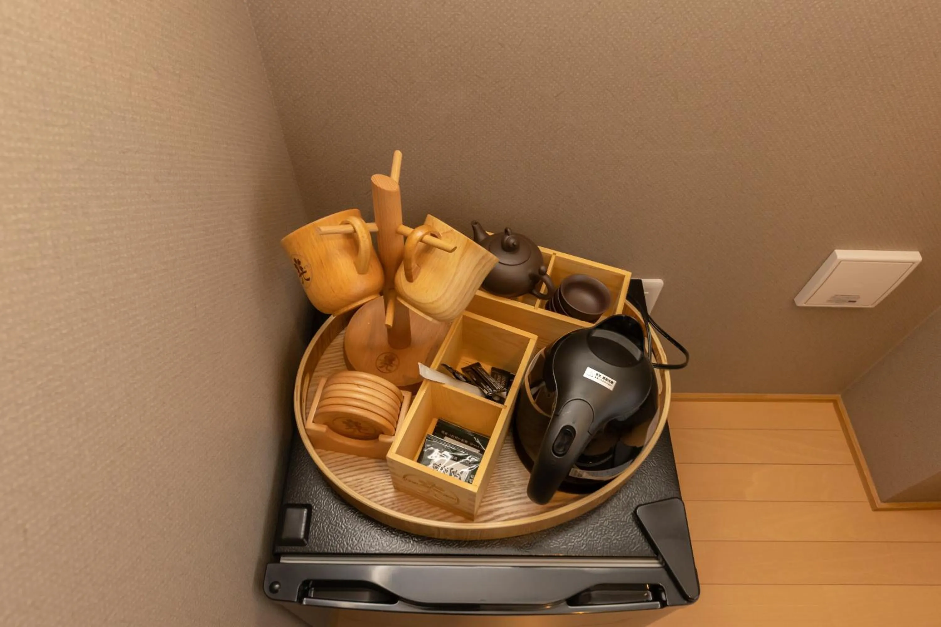 Coffee/tea facilities in 灯光旅館 Light hotel