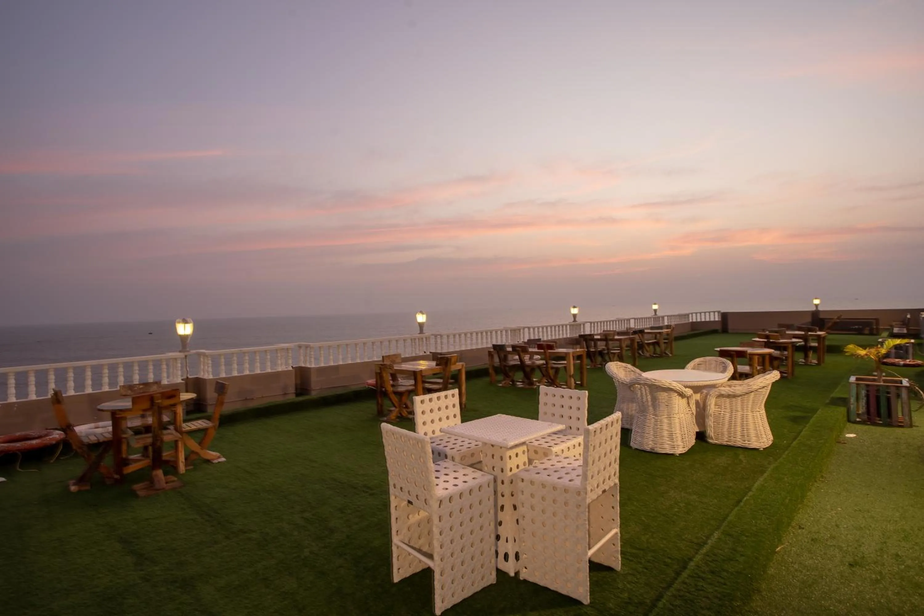Banquet/Function facilities in State Beach Resort And Spa