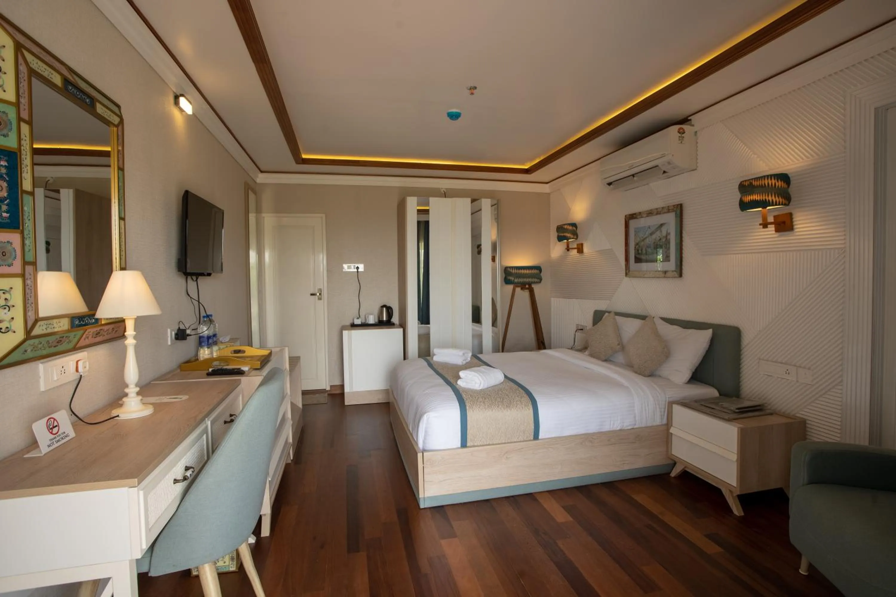 Photo of the whole room, Bed in State Beach Resort And Spa