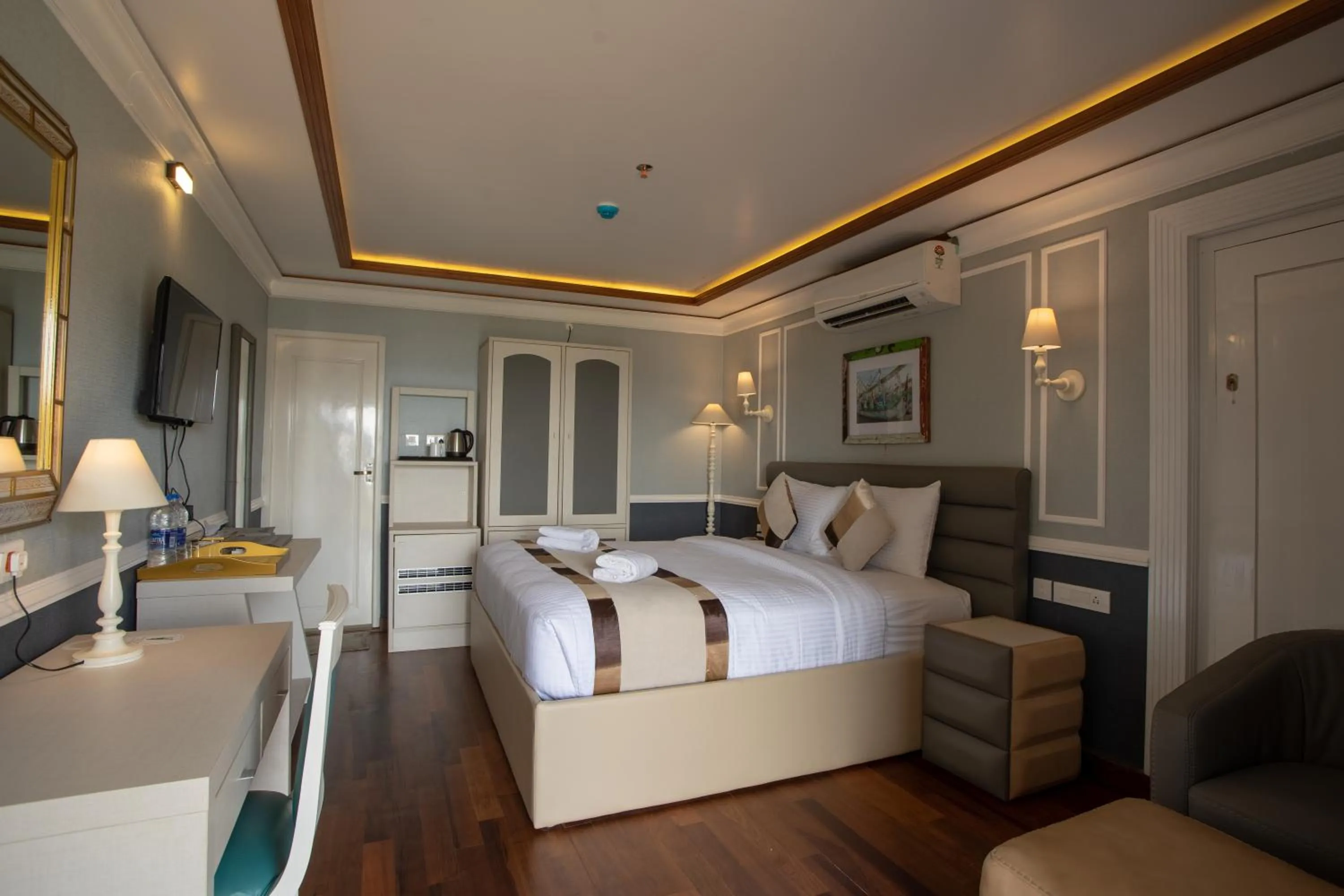 Bedroom, Bed in State Beach Resort And Spa