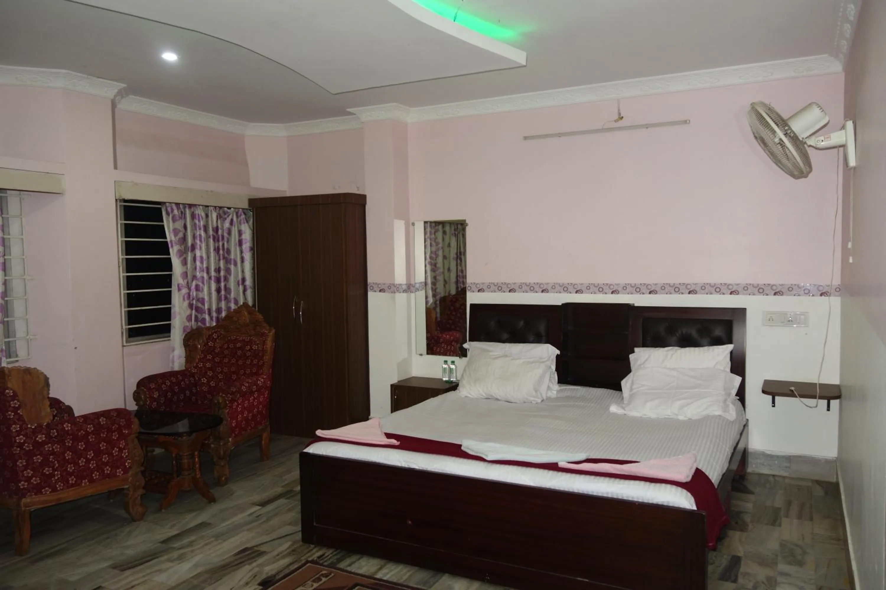 Bedroom, Bed in Hotel HCB (Hemo Chandra Bhawan)