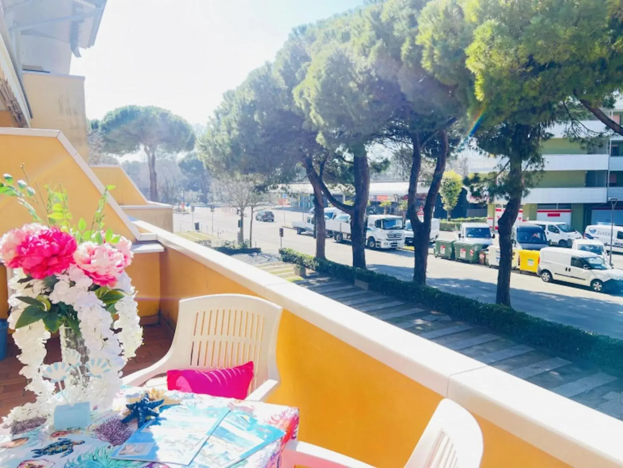 Spacious apartment with large balcony Spacious apartment with large balcony