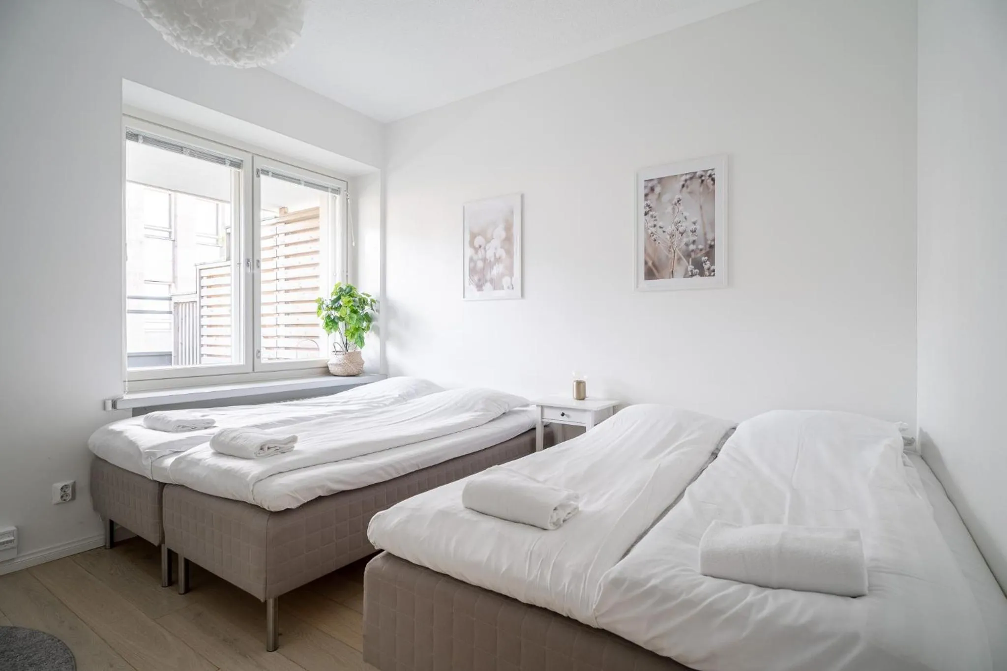 1BR Penthouse with Sauna & Rooftop Terrace
