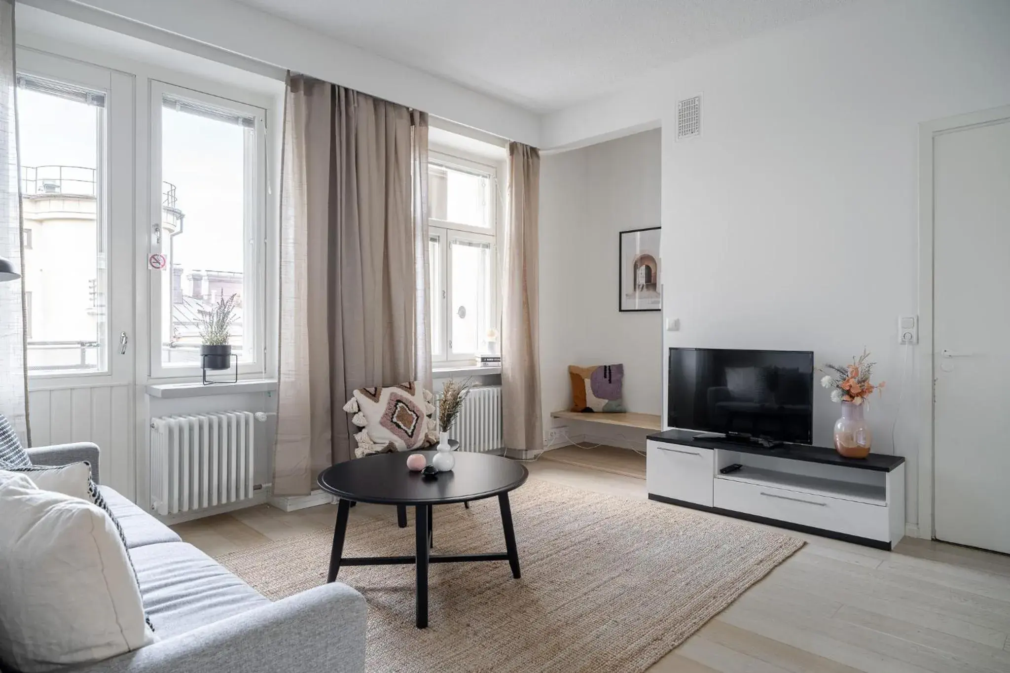 1BR Penthouse with Sauna & Rooftop Terrace 1BR Penthouse with Sauna & Rooftop Terrace