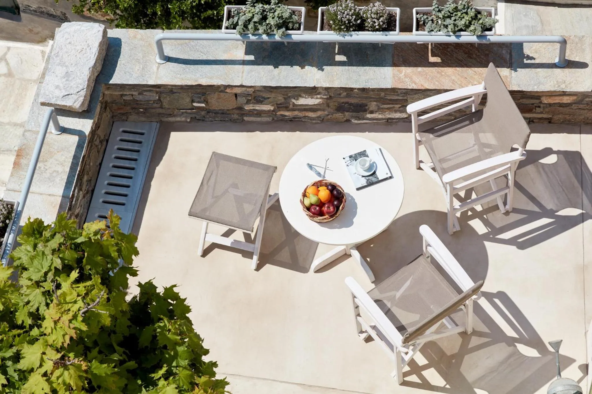 Balcony/Terrace in Crossroads Inn Traditional Lodging
