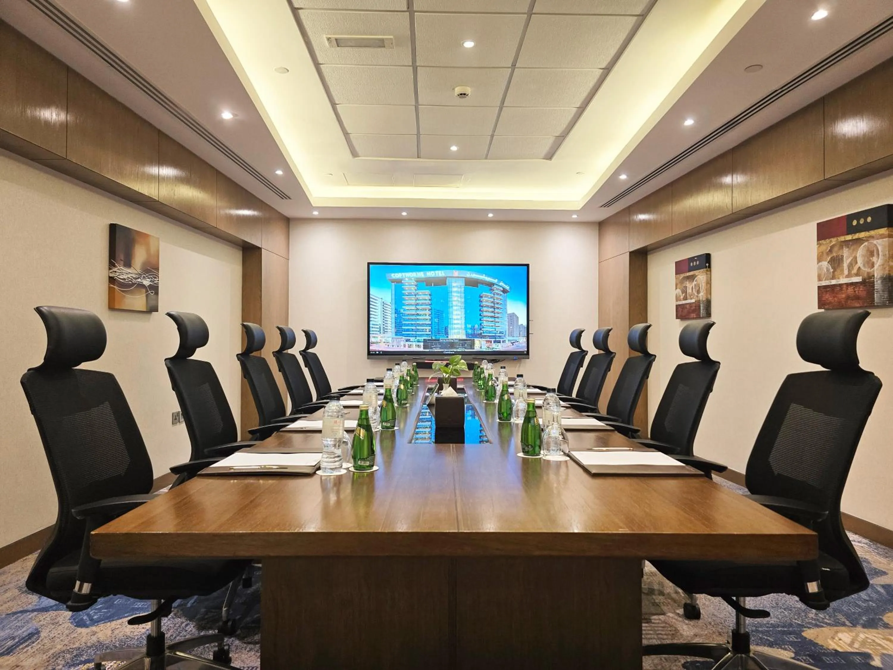 Business facilities in Copthorne Hotel Dubai