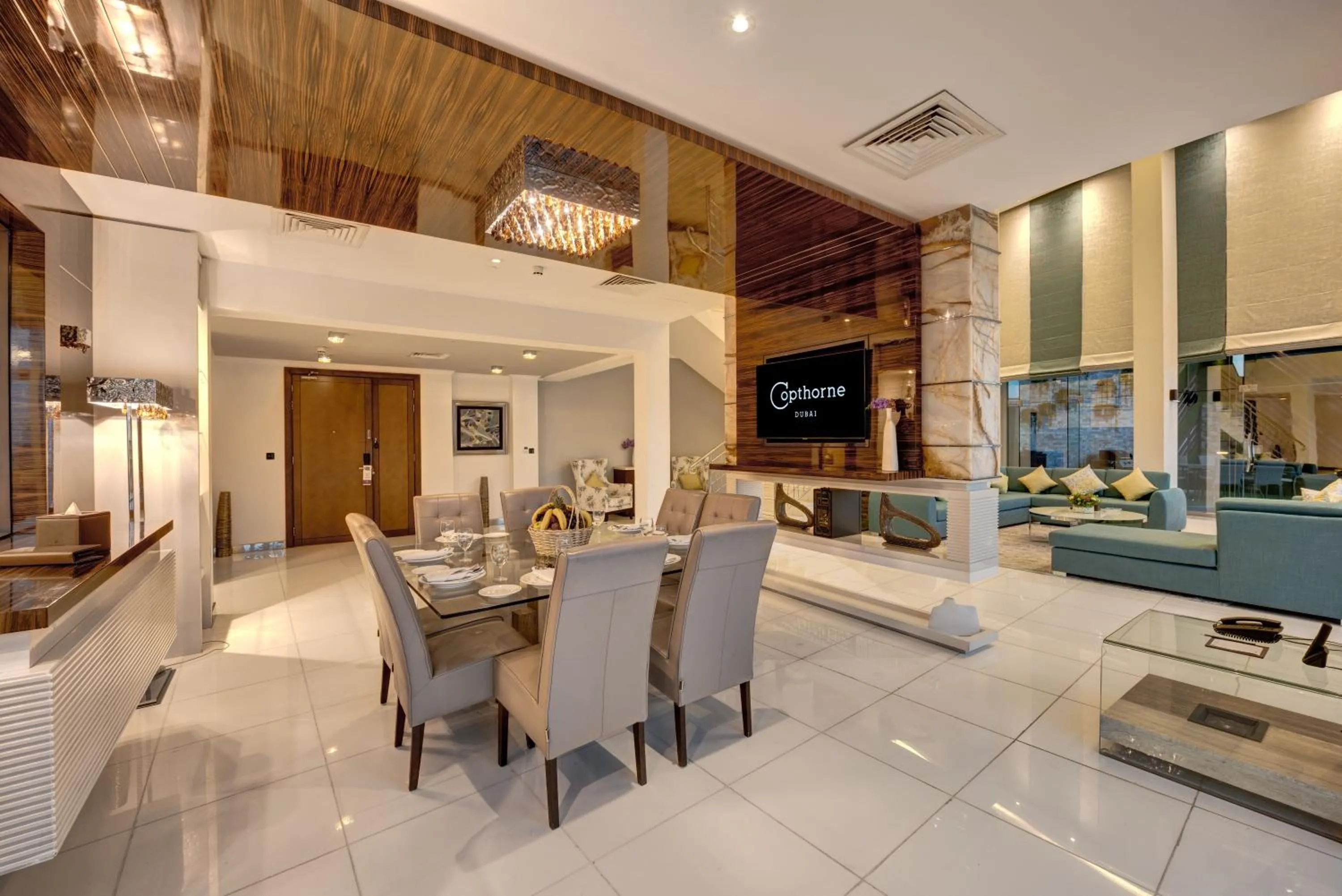 Dinner in Copthorne Hotel Dubai