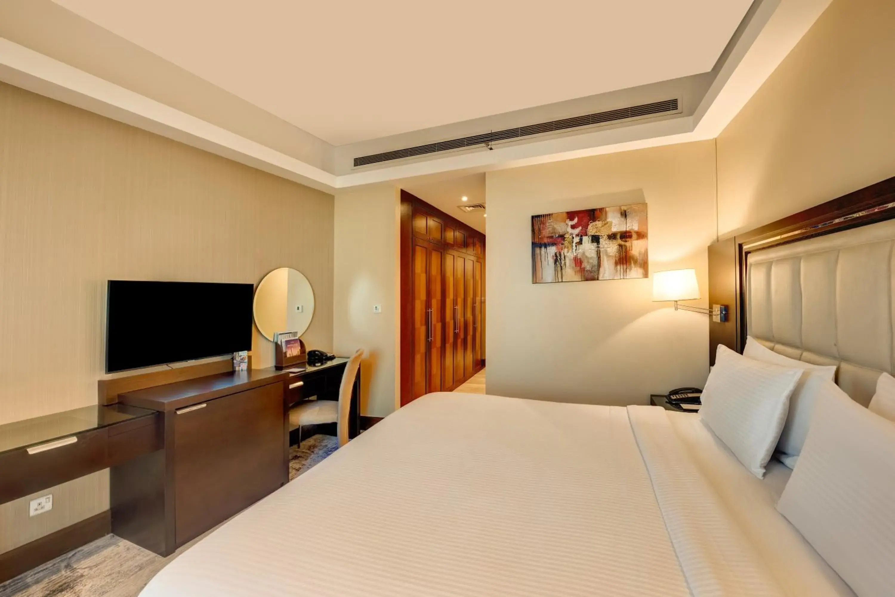 Bed in Copthorne Hotel Dubai Bed in Copthorne Hotel Dubai