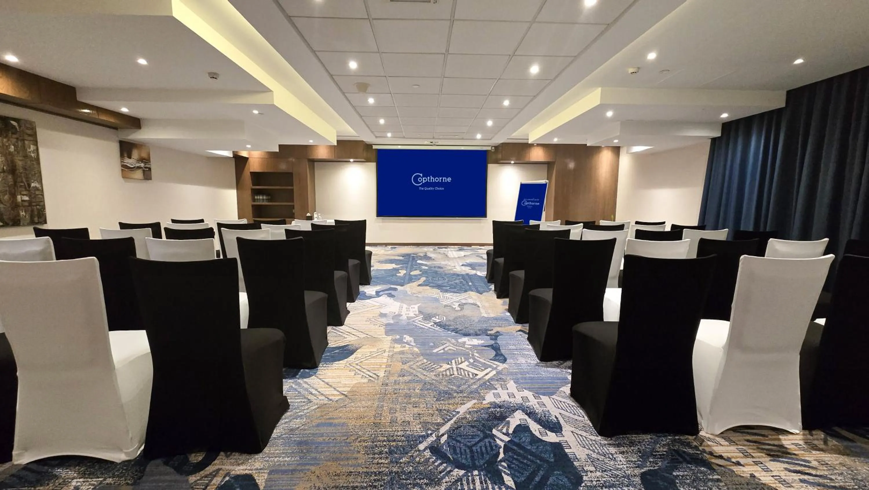 Business facilities in Copthorne Hotel Dubai