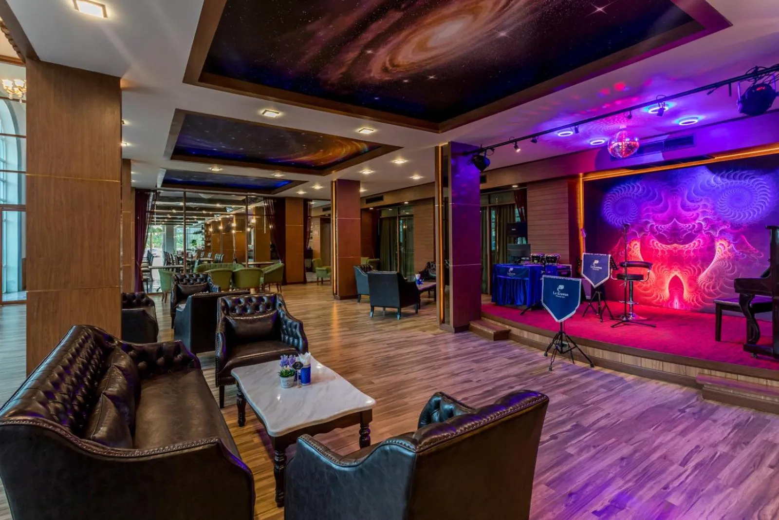 Lounge or bar in Le Erawan Phang Nga Hotel