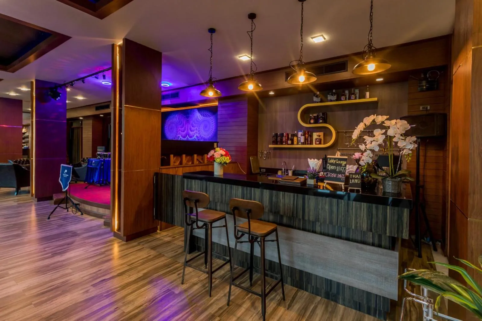 Lounge or bar in Le Erawan Phang Nga Hotel