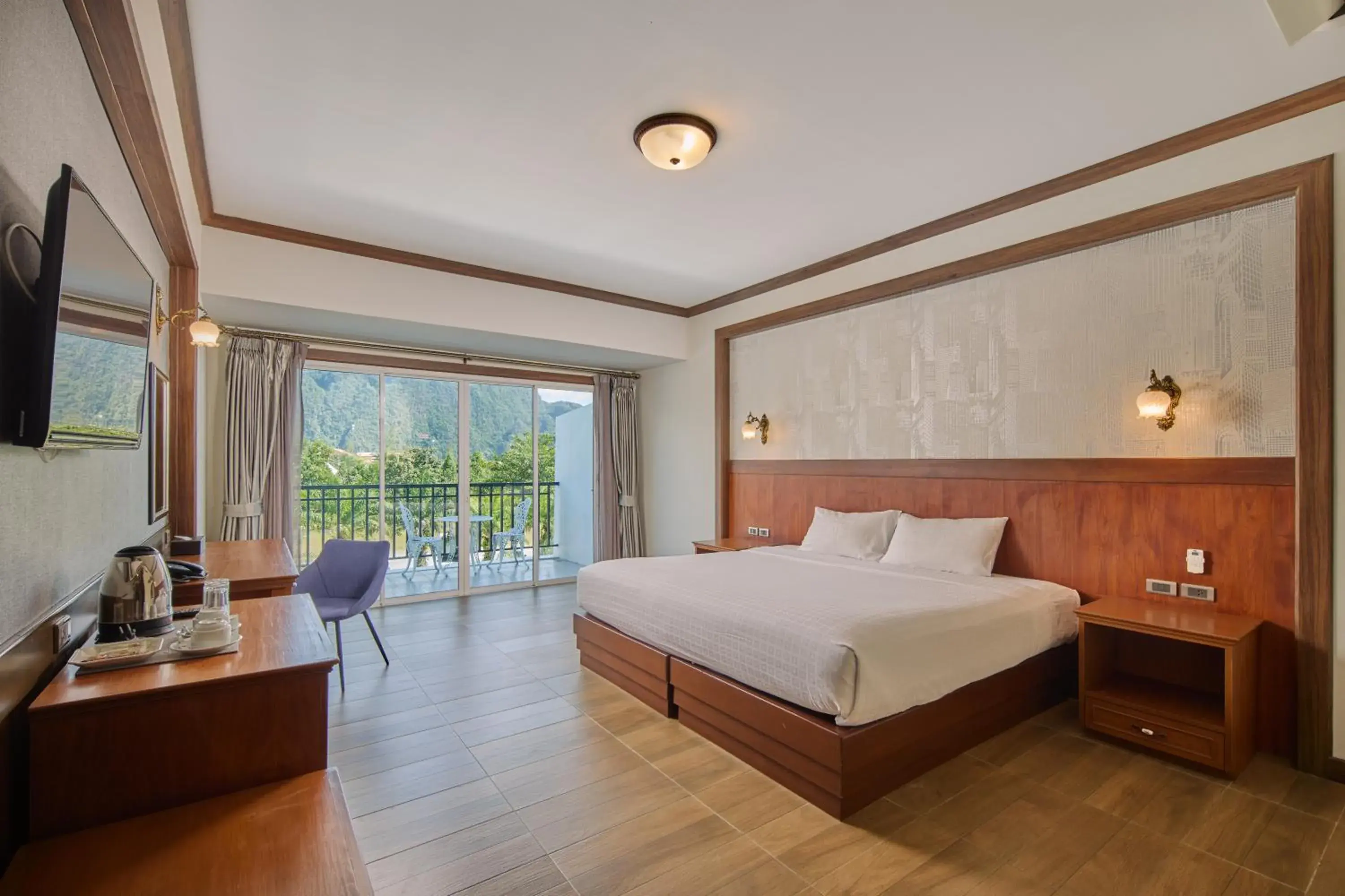 Deluxe Double or Twin Room with Balcony in Le Erawan Phang Nga Hotel Deluxe Double or Twin Room with Balcony in Le Erawan Phang Nga Hotel