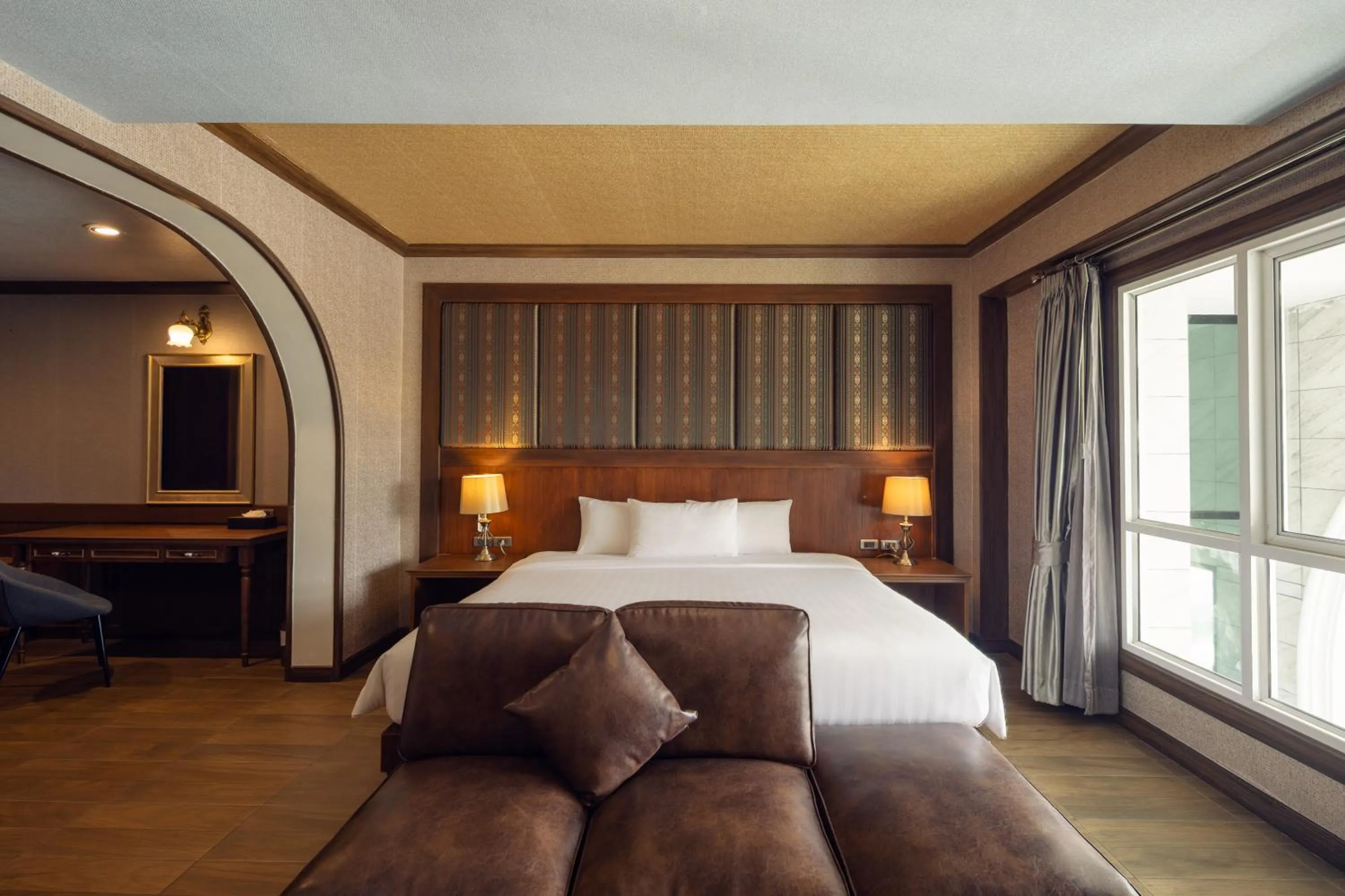 Photo of the whole room, Bed in Le Erawan Phang Nga Hotel