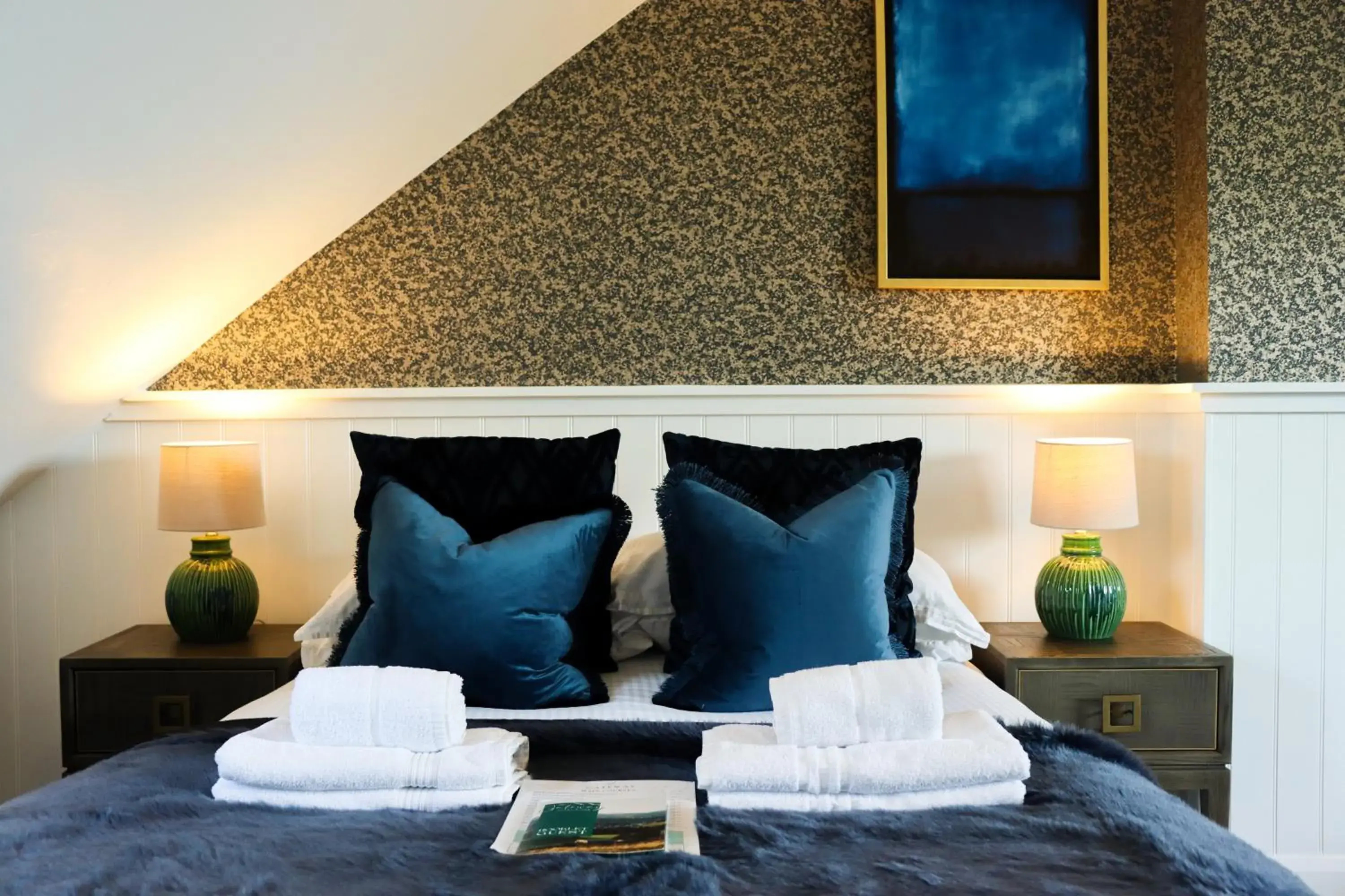 Bed in The Gateway Hotel Bed in The Gateway Hotel