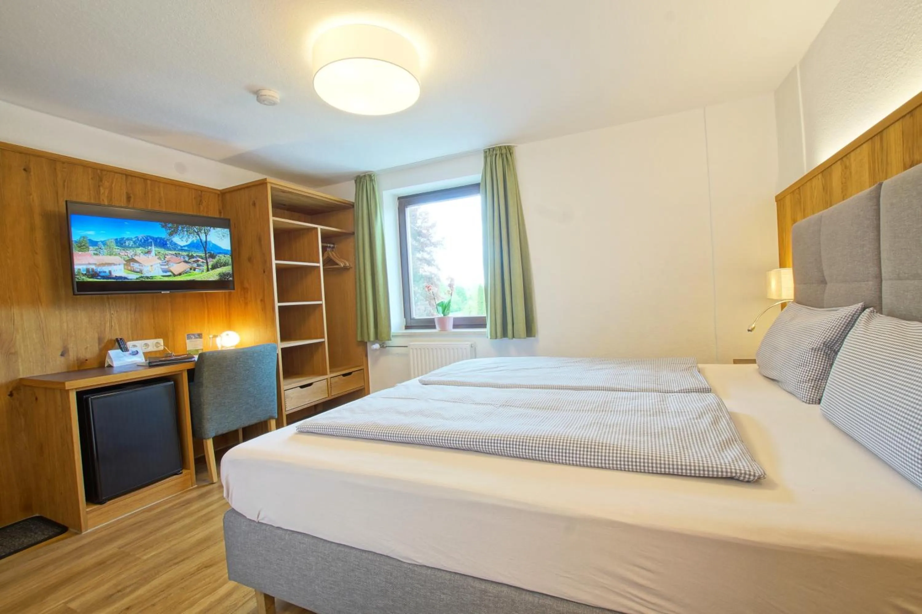 Photo of the whole room, Bed in Hotel Waldmann