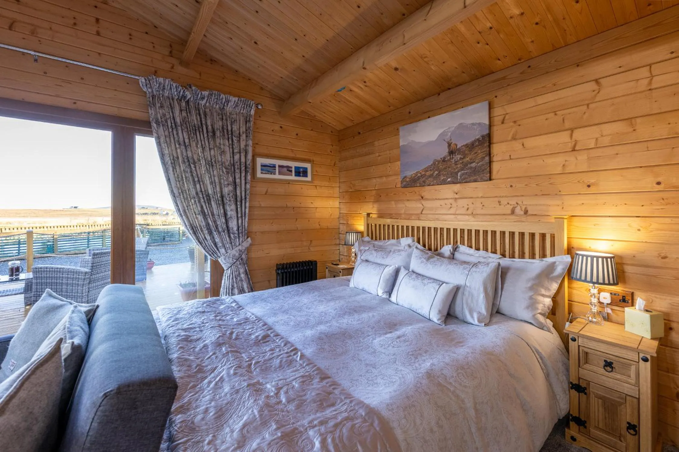Bed in Benview Bed and Breakfast & Luxury Lodge, Isle of North Uist