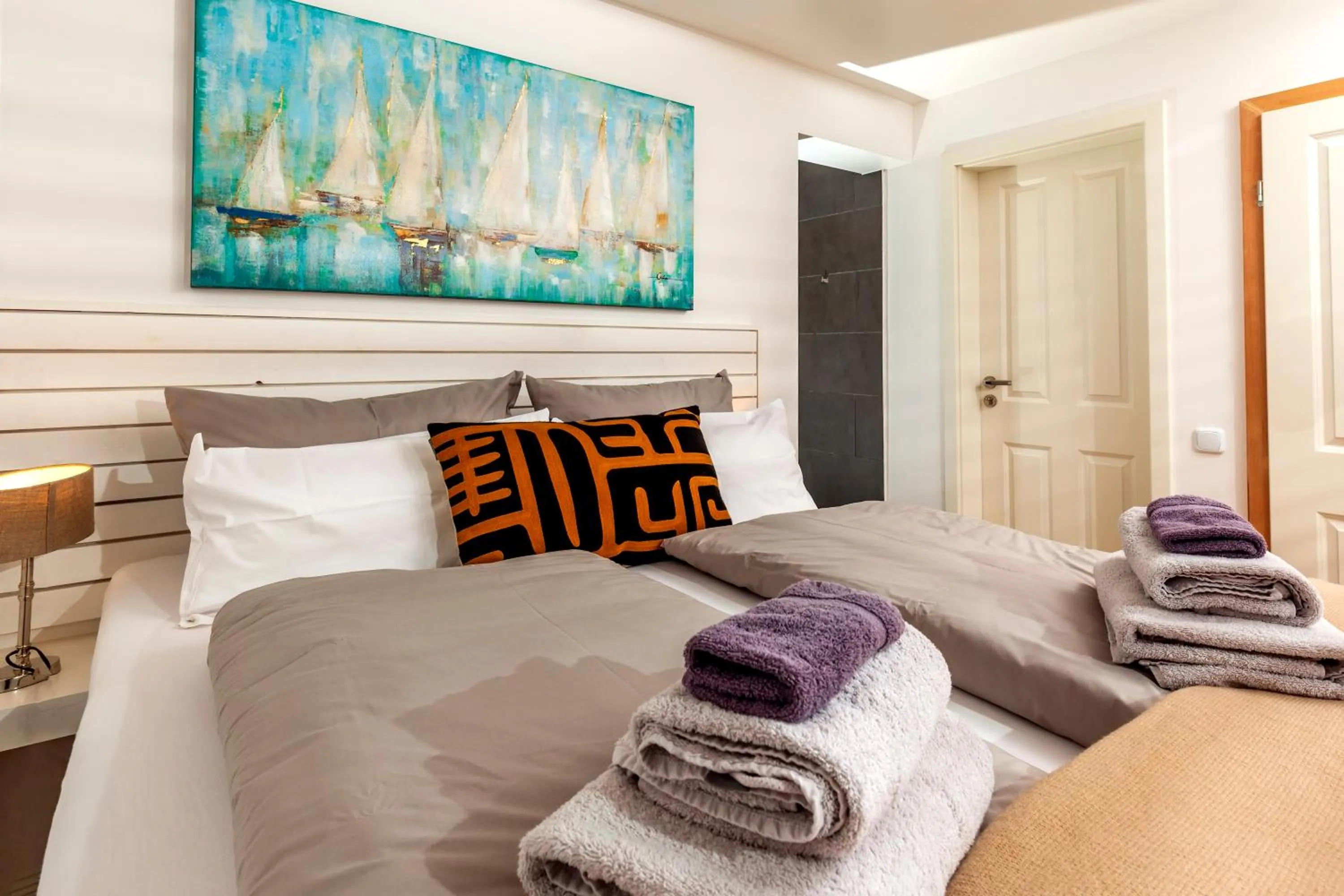 Photo of the whole room, Bed in Relitto Boutique und Aparthotel Borkum