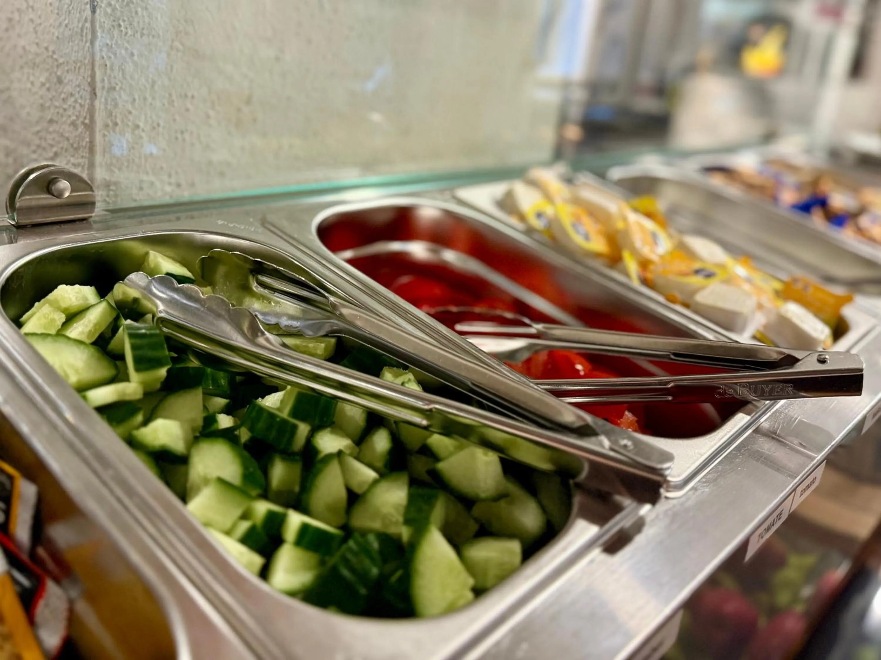 Breakfast in THE 4YOU Hostel & Hotel Munich