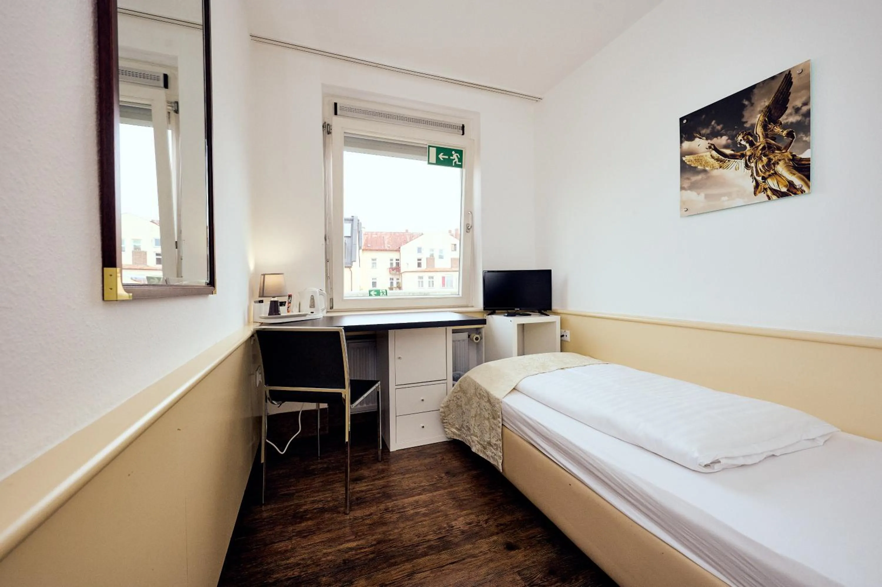 Photo of the whole room, Bed in THE 4YOU Hostel & Hotel Munich