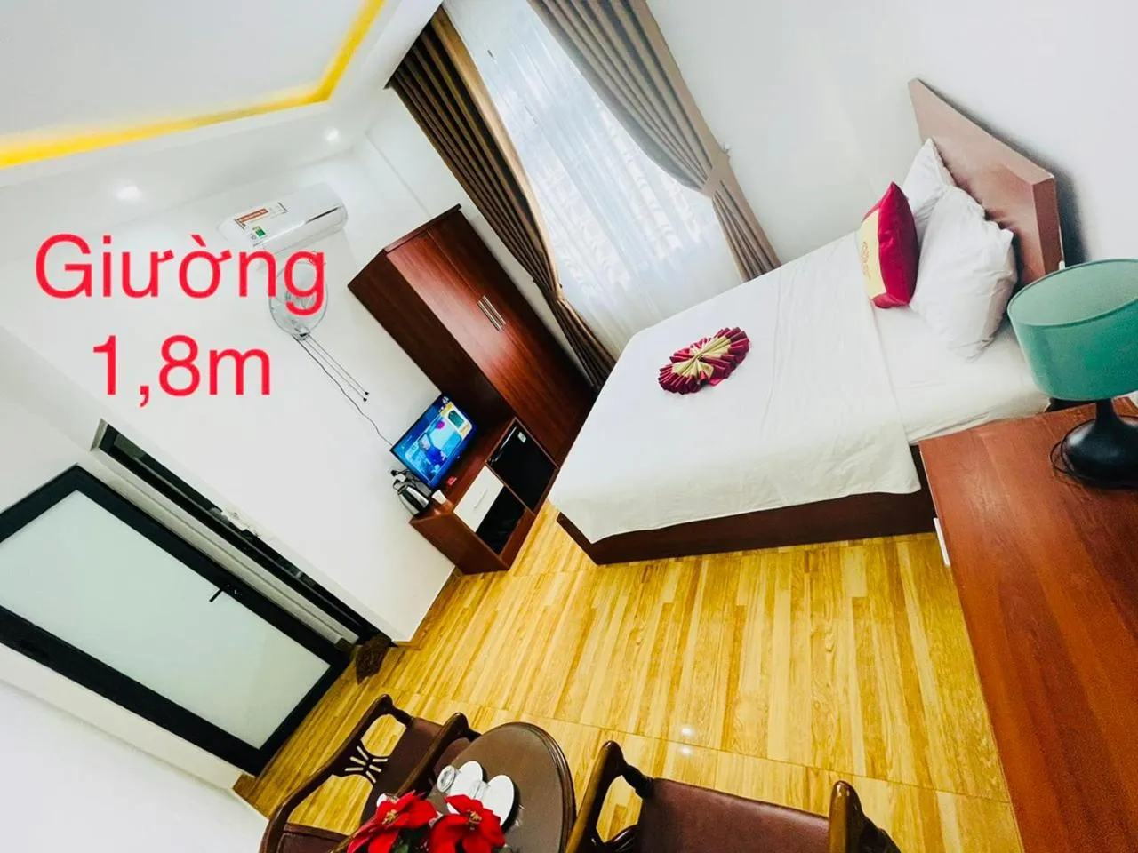 Bed in Sapphire HOTEL HUE