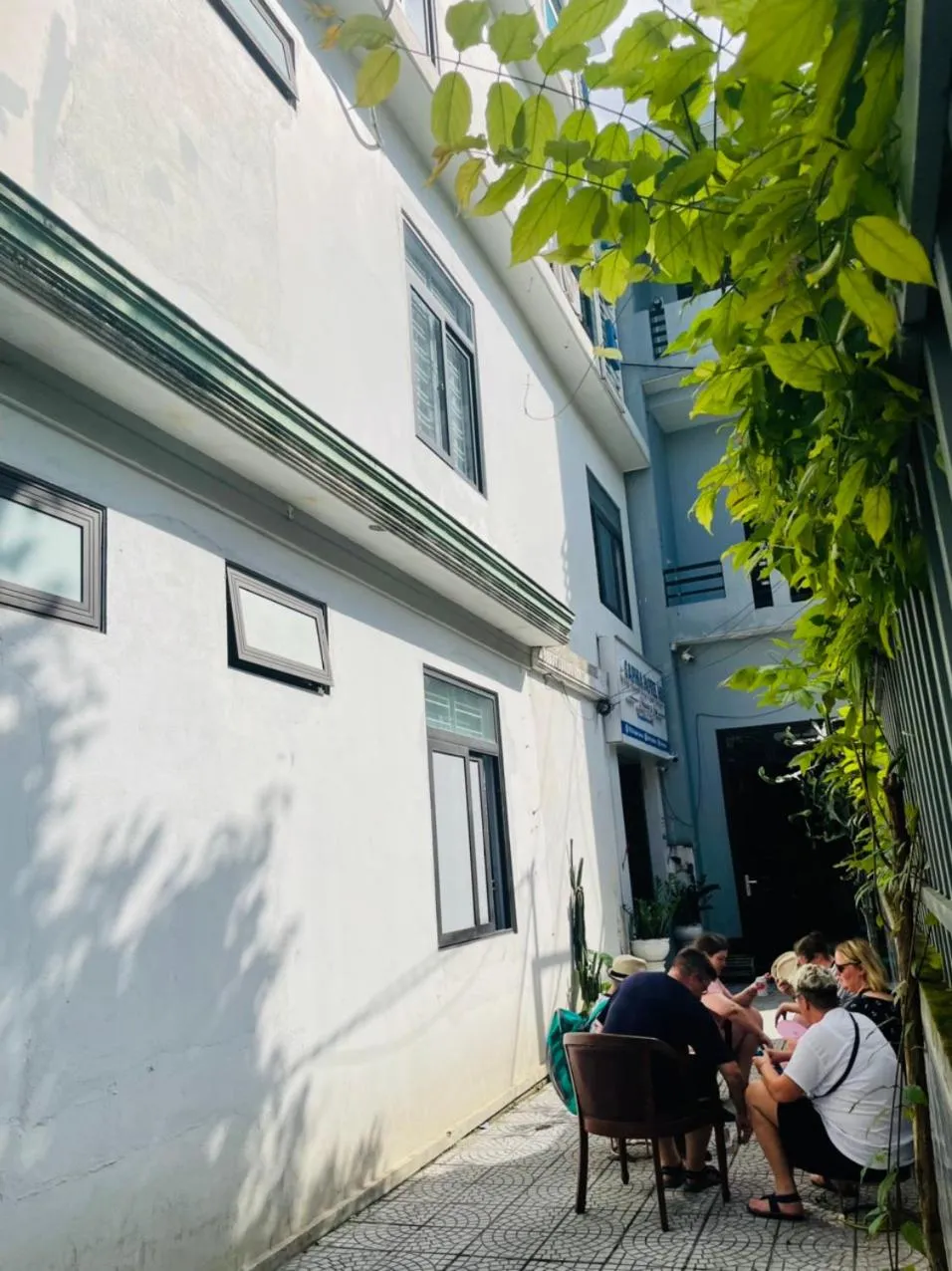 Patio in Sapphire HOTEL HUE