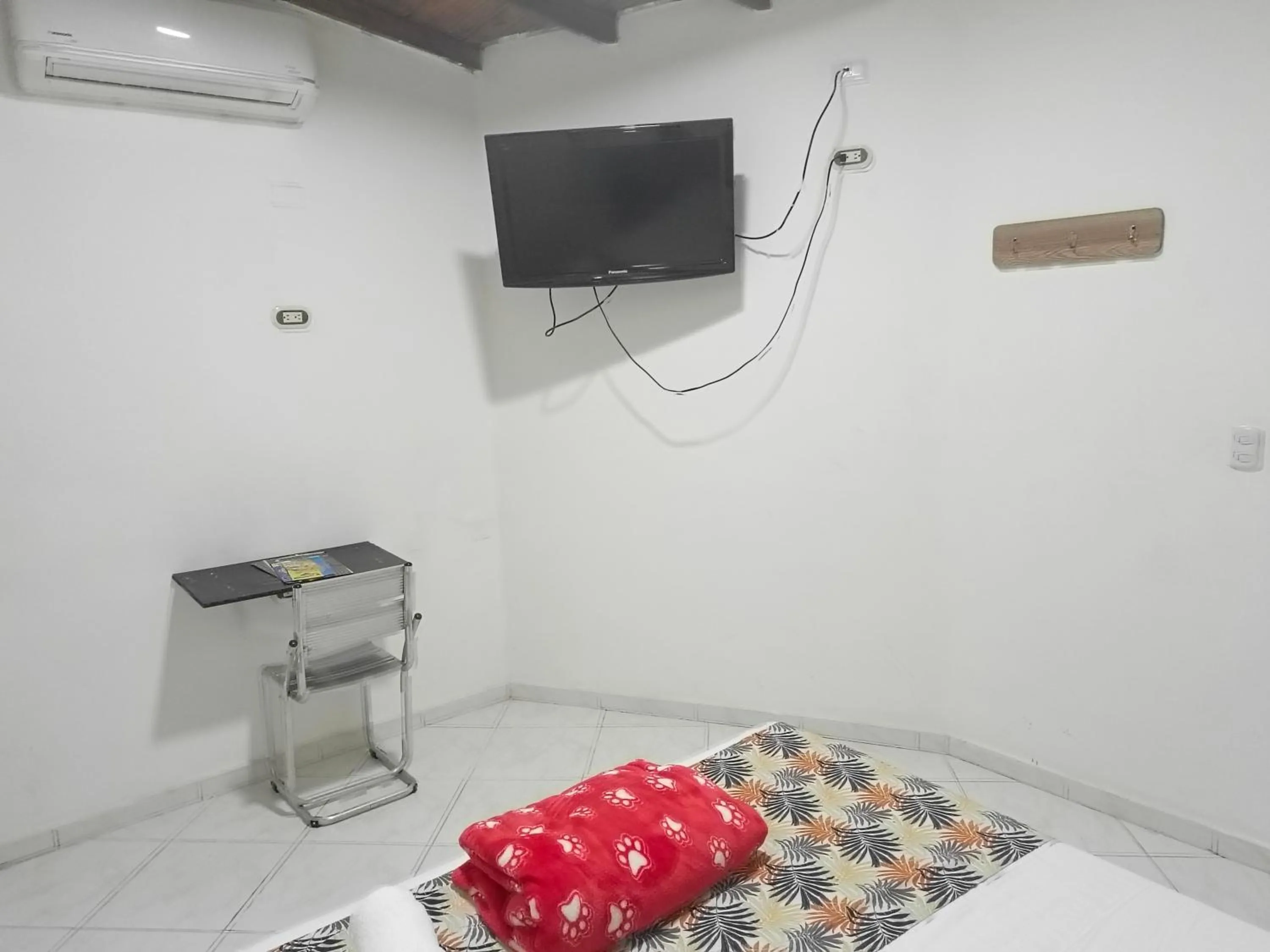 TV and multimedia, Bed in Hotel Brisas MEDELLIN