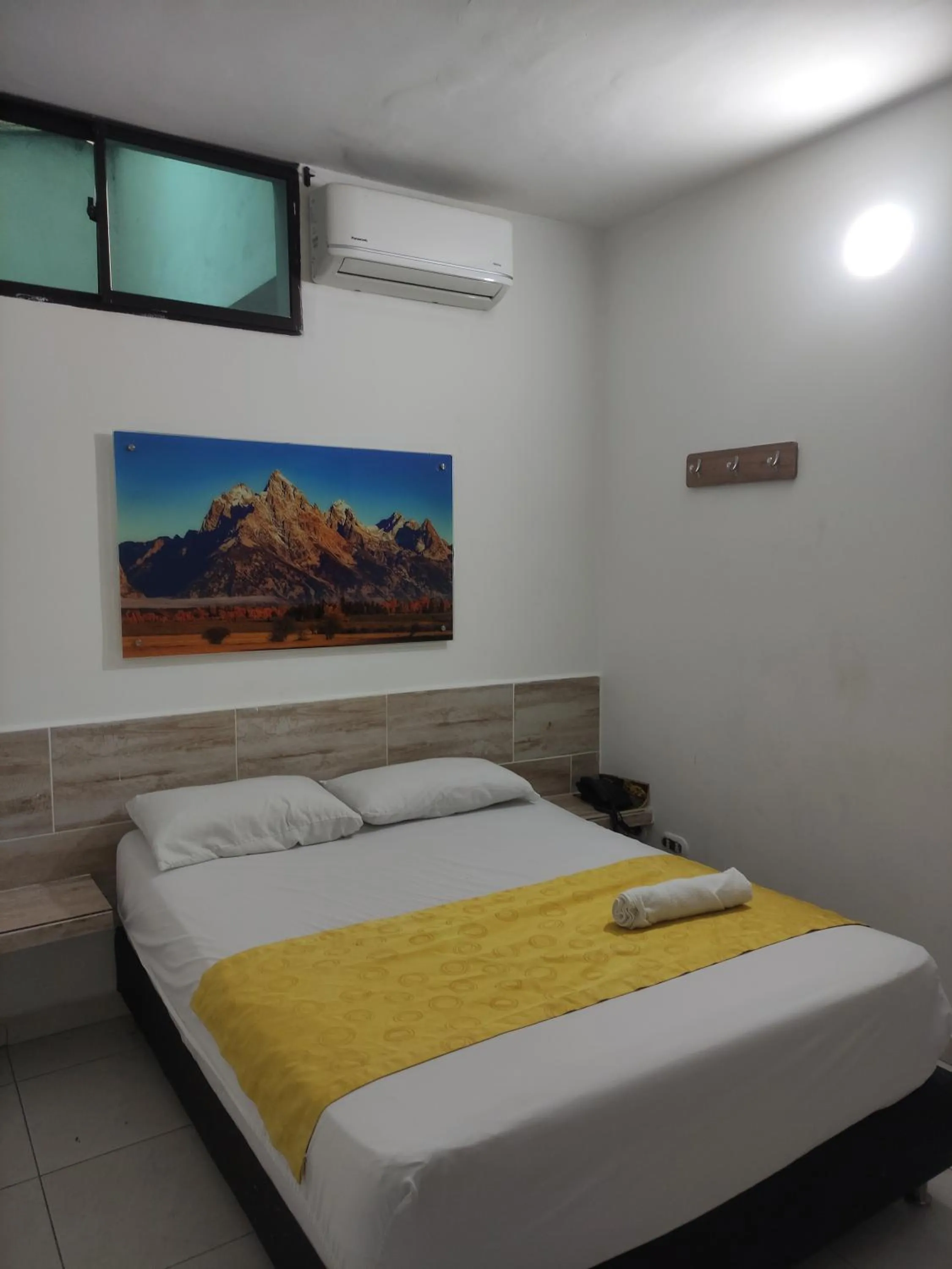 Bedroom, Bed in Hotel Brisas MEDELLIN