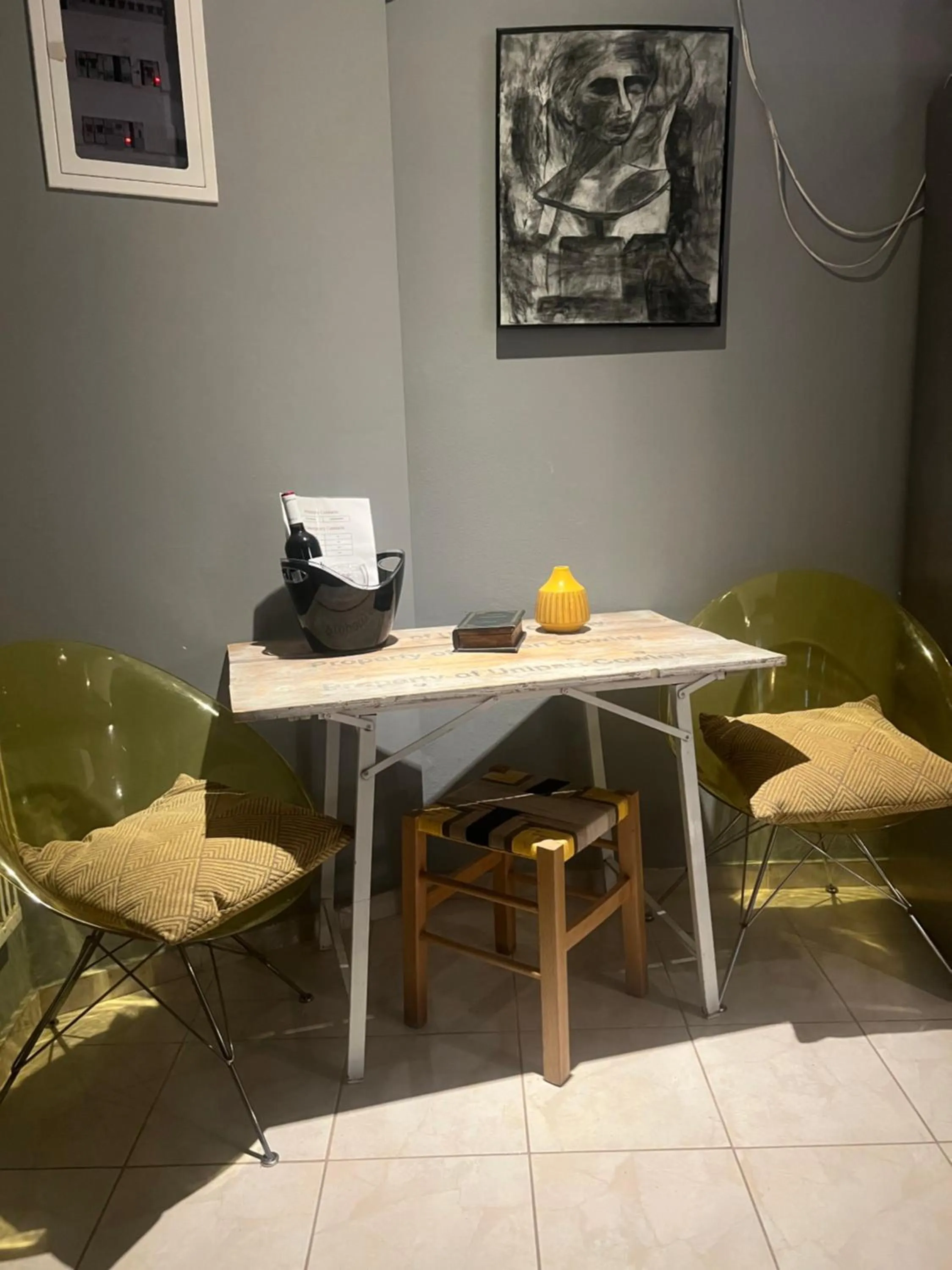 Dining area in Lamda Vintage Appartment