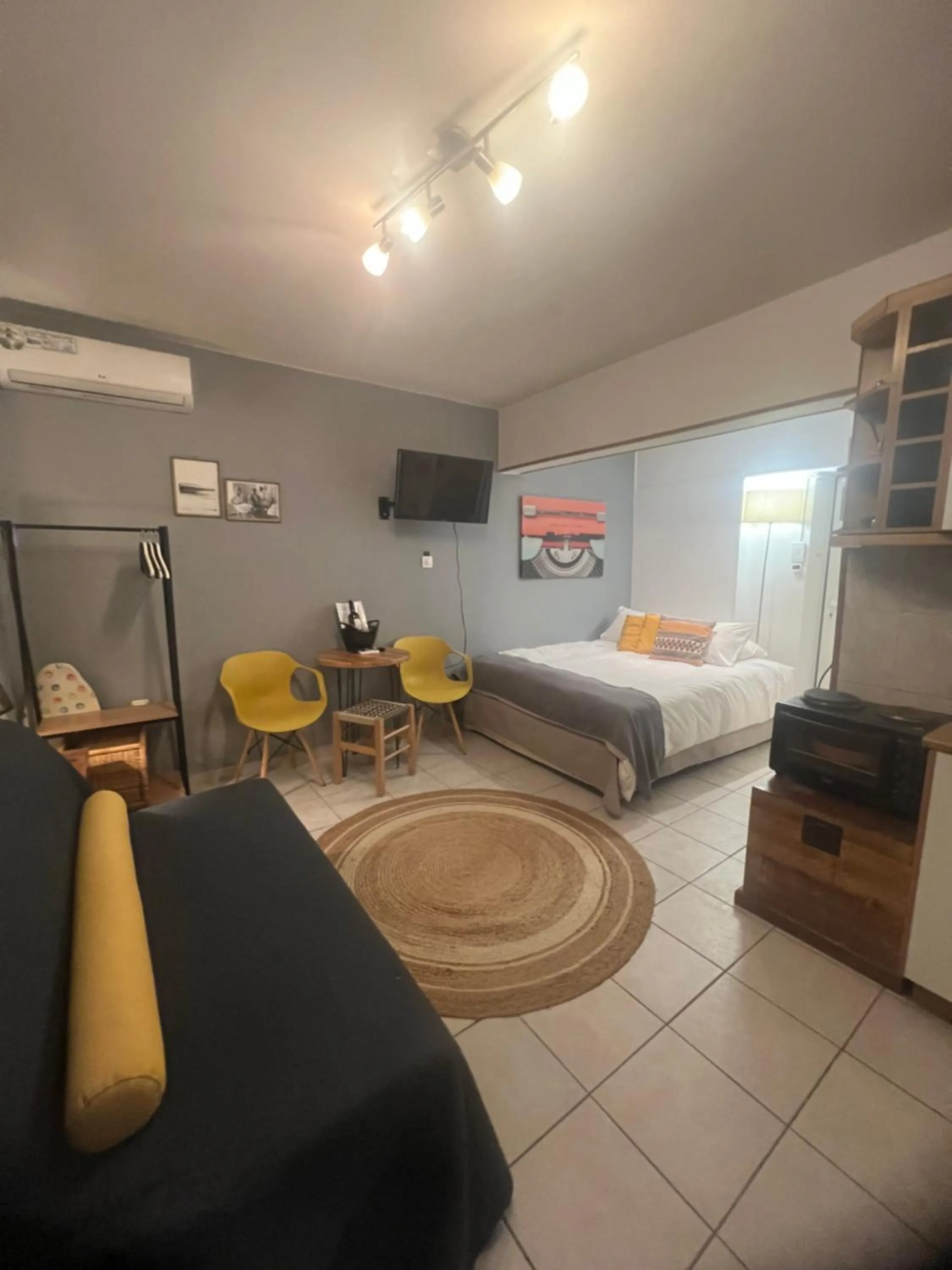 Photo of the whole room in Lamda Vintage Appartment