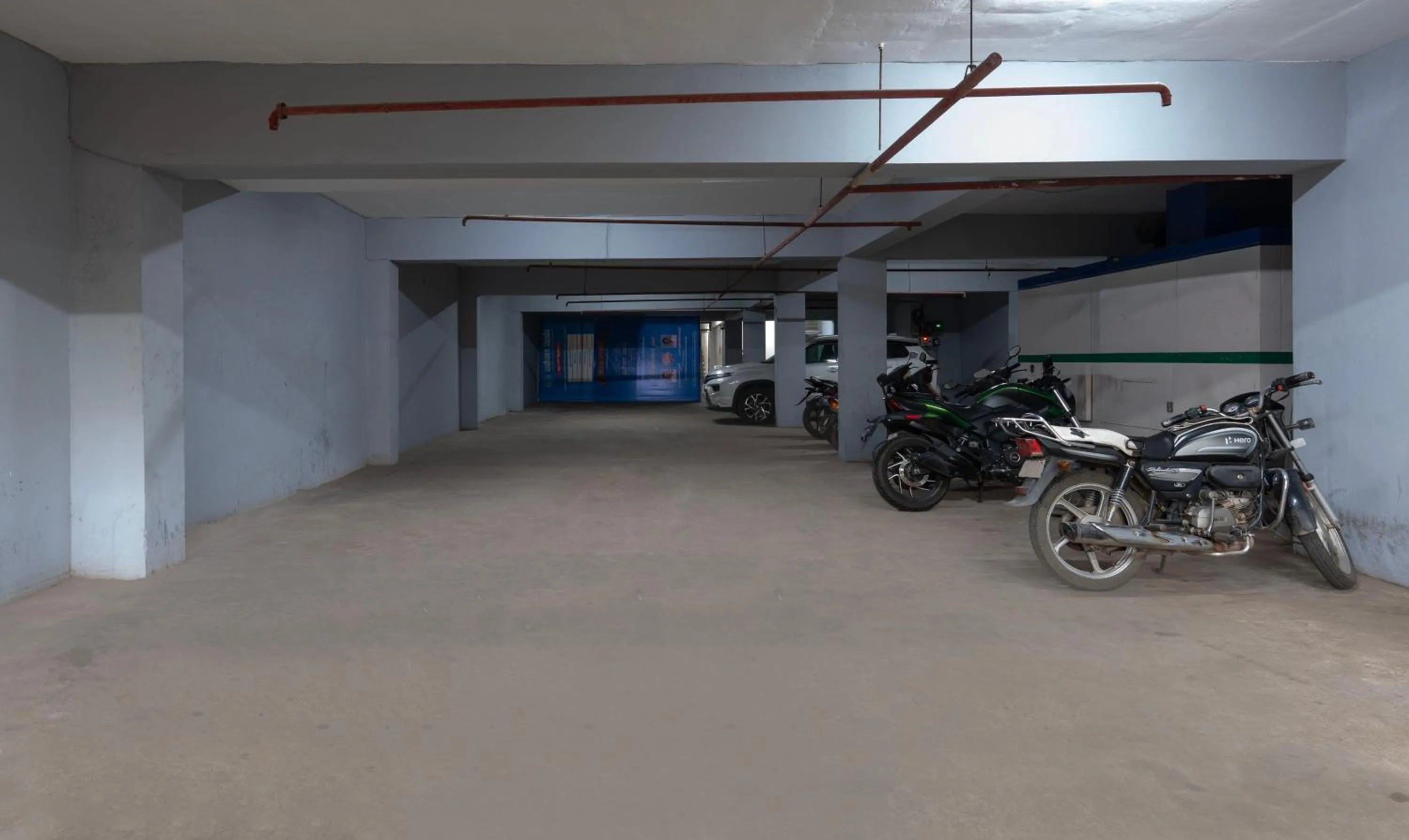 Parking in Hotel Golden Bliss