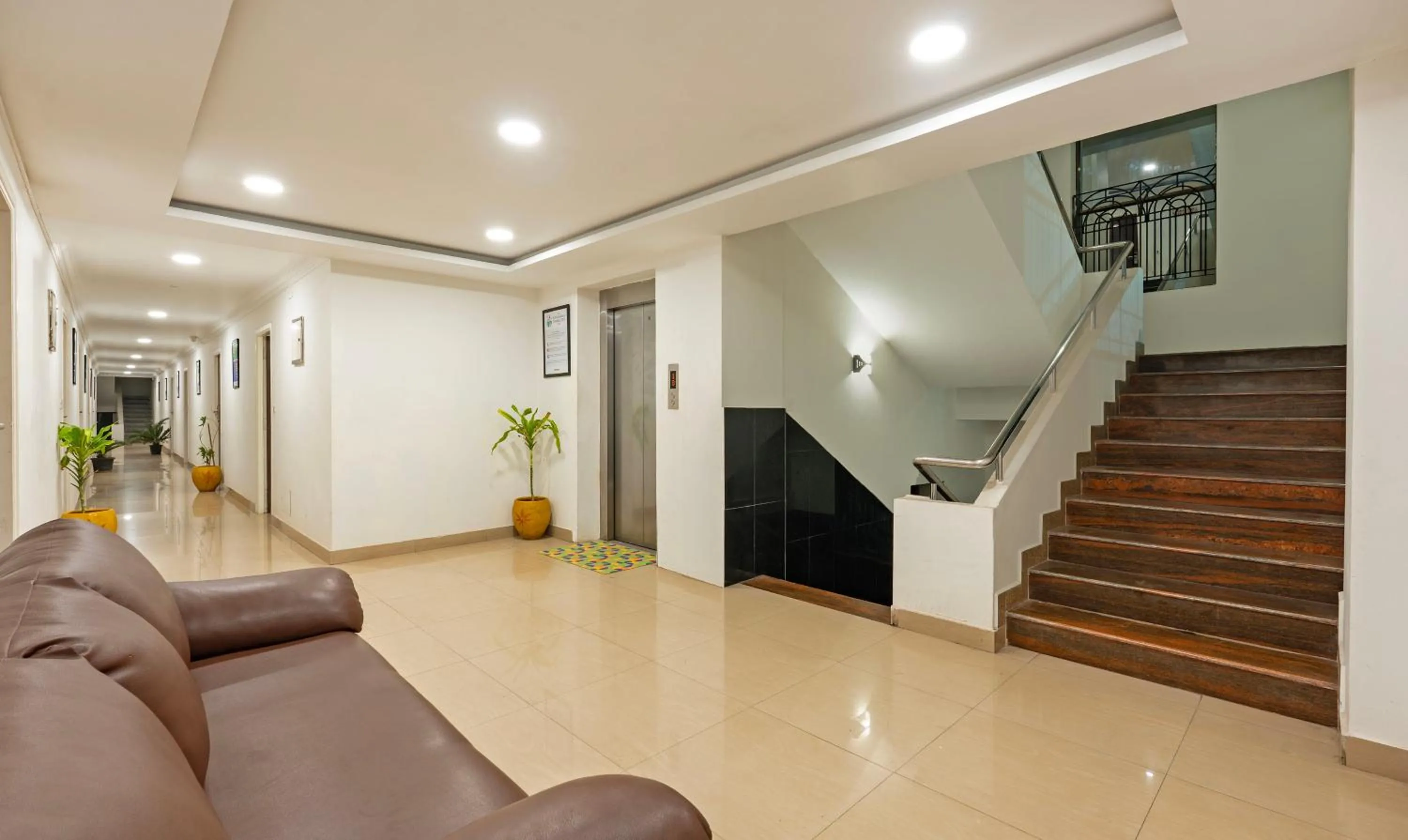 Lobby or reception in Hotel Golden Bliss