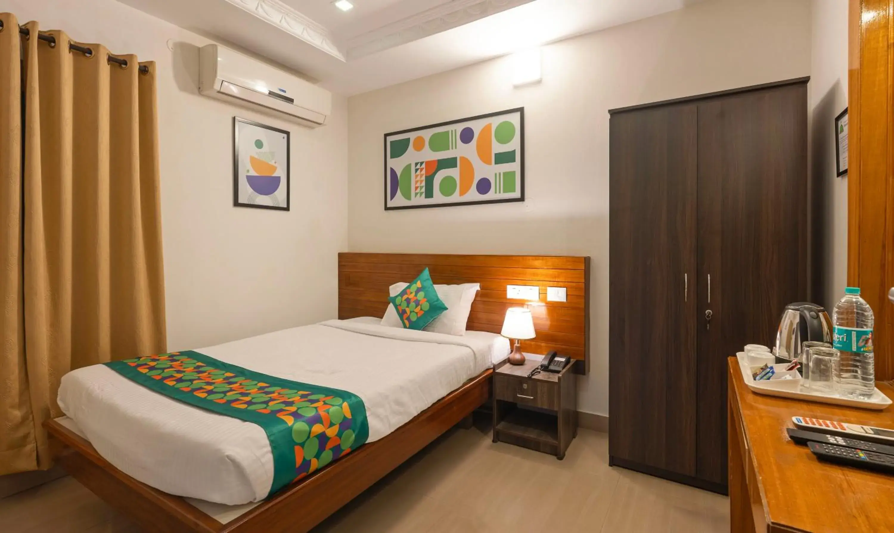 Economy Room - single occupancy in Hotel Golden Bliss Economy Room - single occupancy in Hotel Golden Bliss