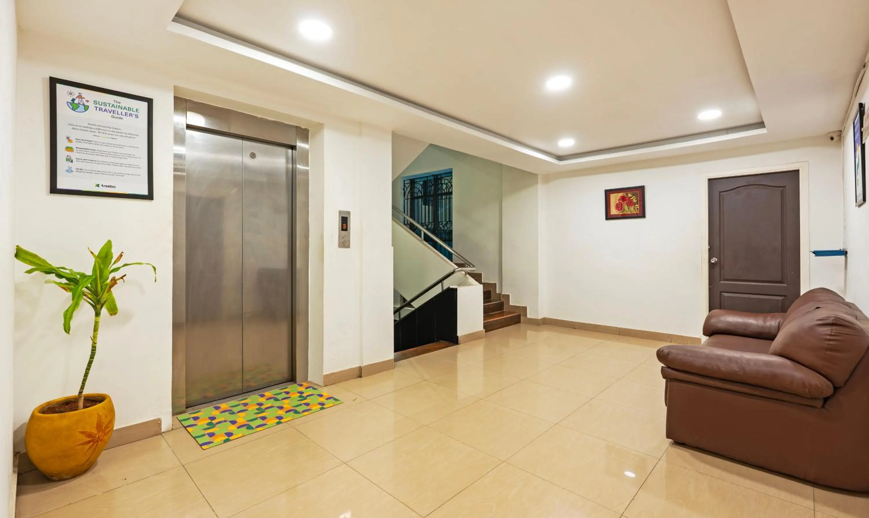 elevator in Hotel Golden Bliss