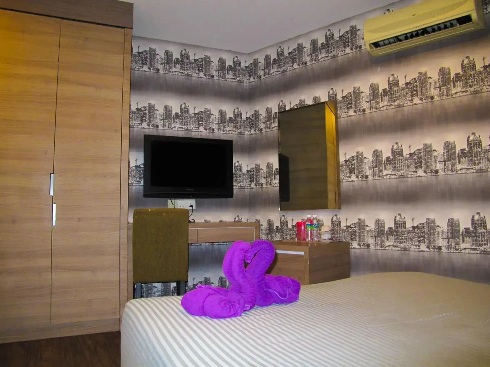 TV and multimedia, Bed in Classical Boutique Hotel TV and multimedia, Bed in Classical Boutique Hotel