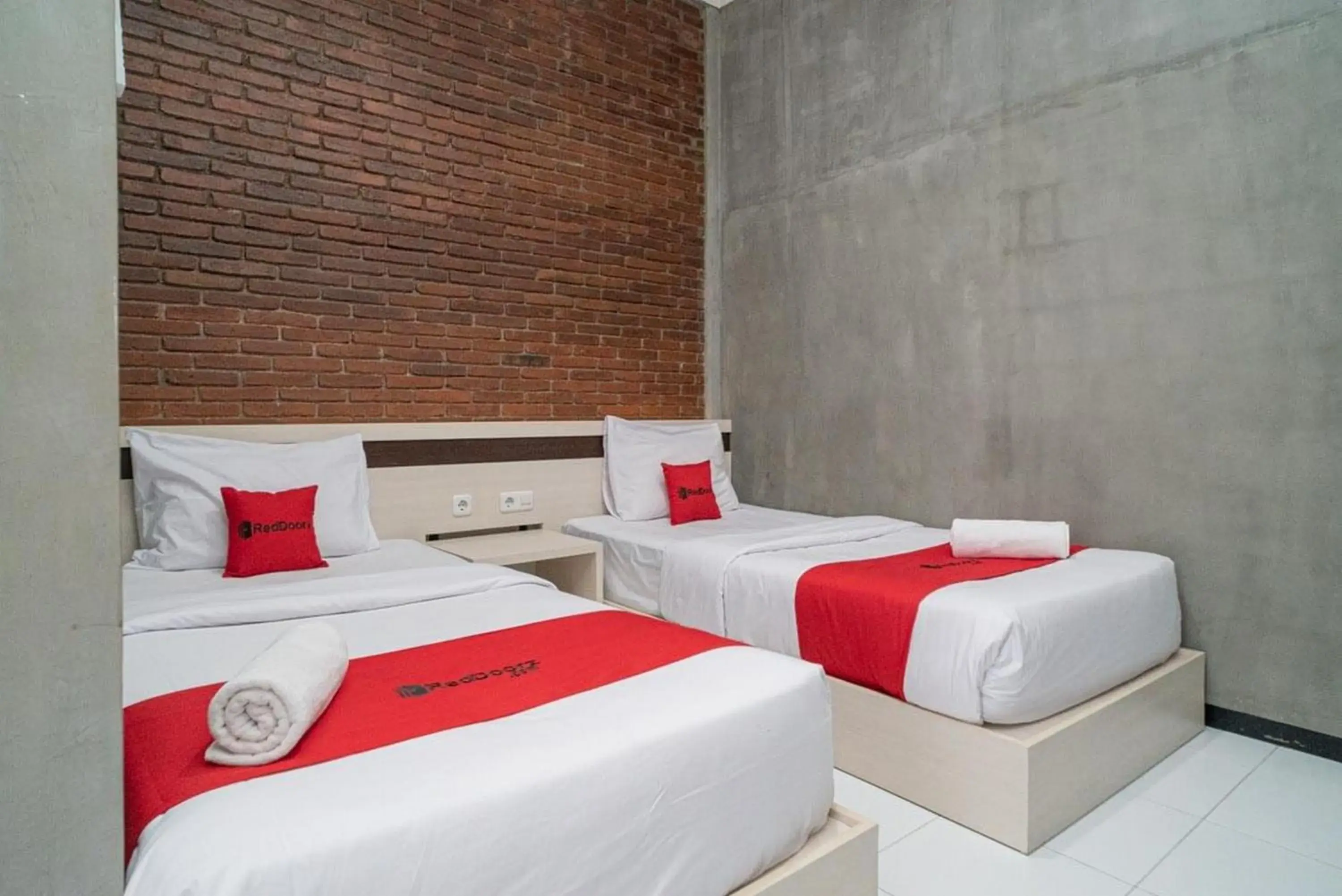 Bedroom, Bed in RedDoorz Syariah At Mitra Guest House Bedroom, Bed in RedDoorz Syariah At Mitra Guest House