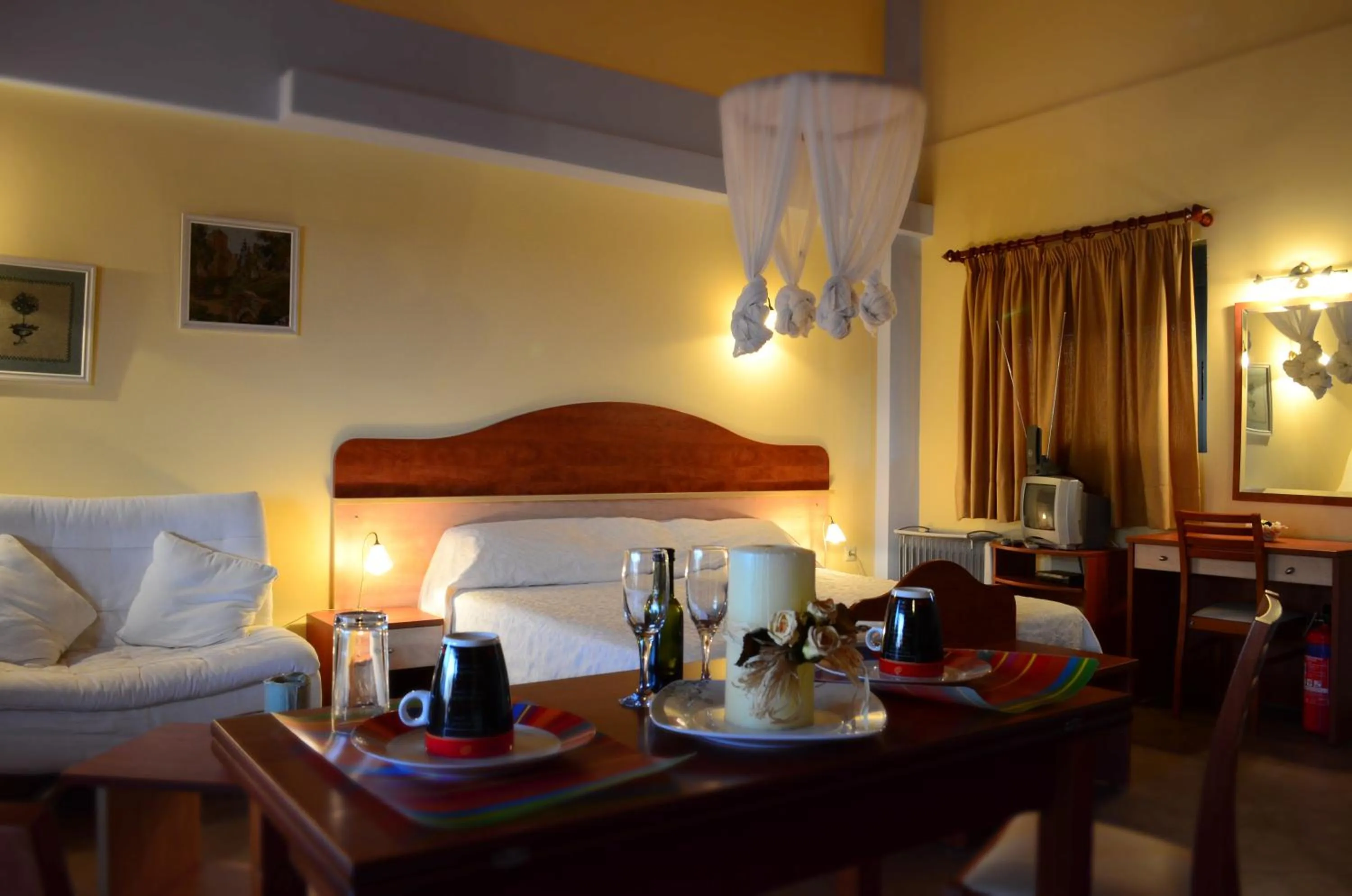 Dining area, Bed in Ktima Xiliadou