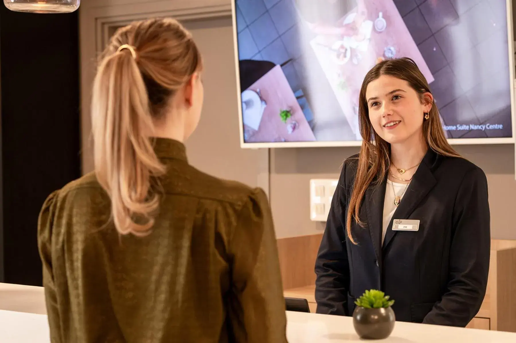 Lobby or reception in Nemea Appart Hotel Europe Velizy Villacoublay Lobby or reception in Nemea Appart Hotel Europe Velizy Villacoublay